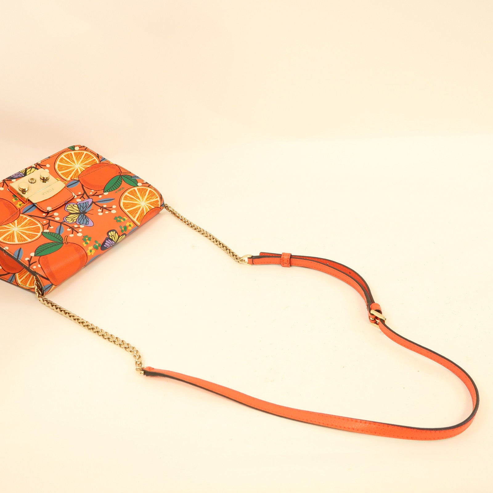 Furla 牛皮皮革Shoulder Bag金扣肩背袋紅色