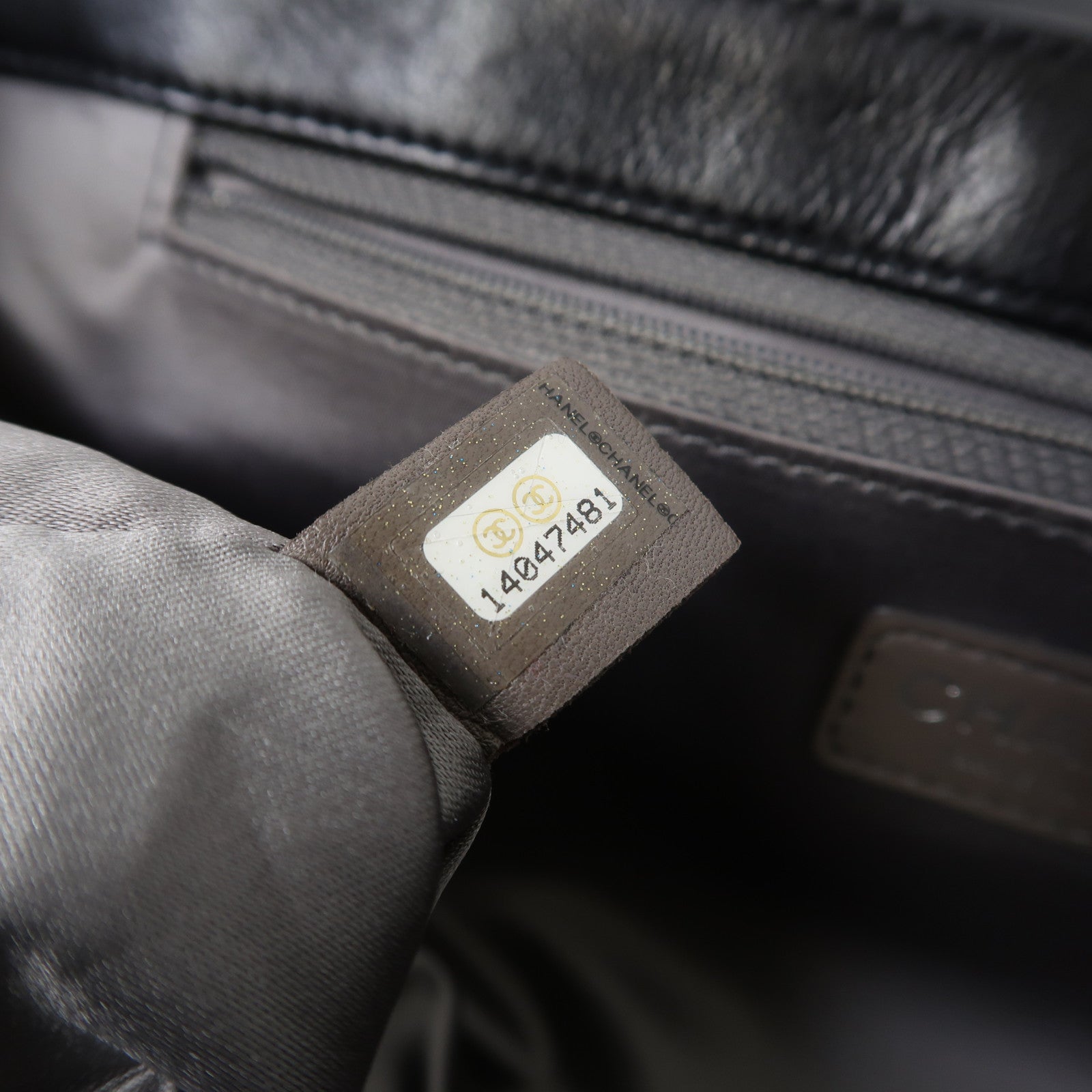 CHANEL 牛皮皮革Shoulder Bag銀扣鏈帶肩背袋黑色