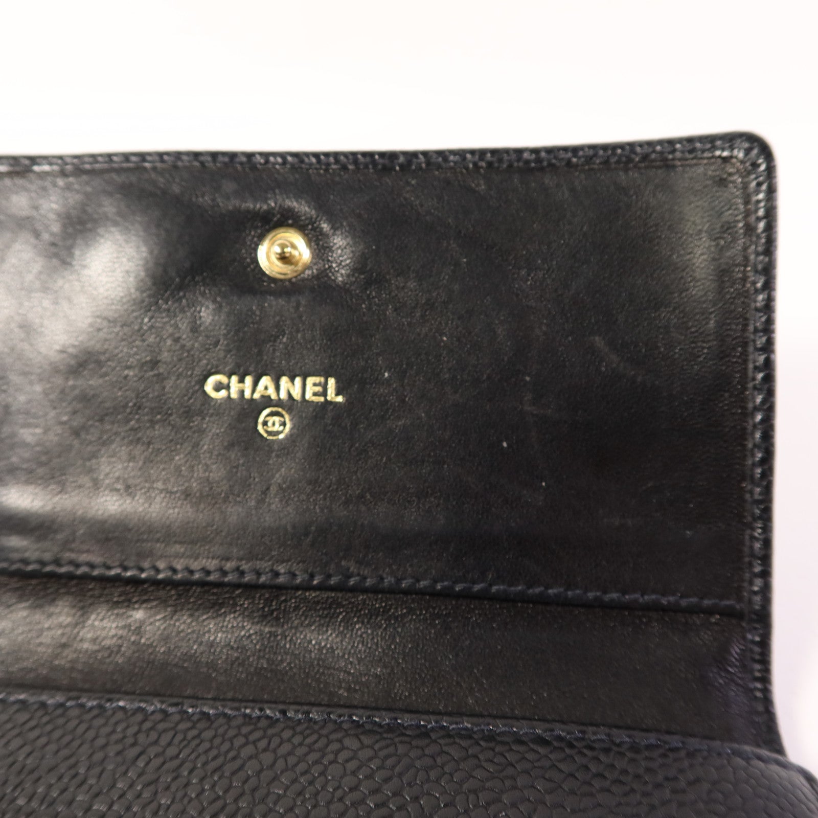 CHANEL 牛皮皮革Trifold Wallet金扣錢包