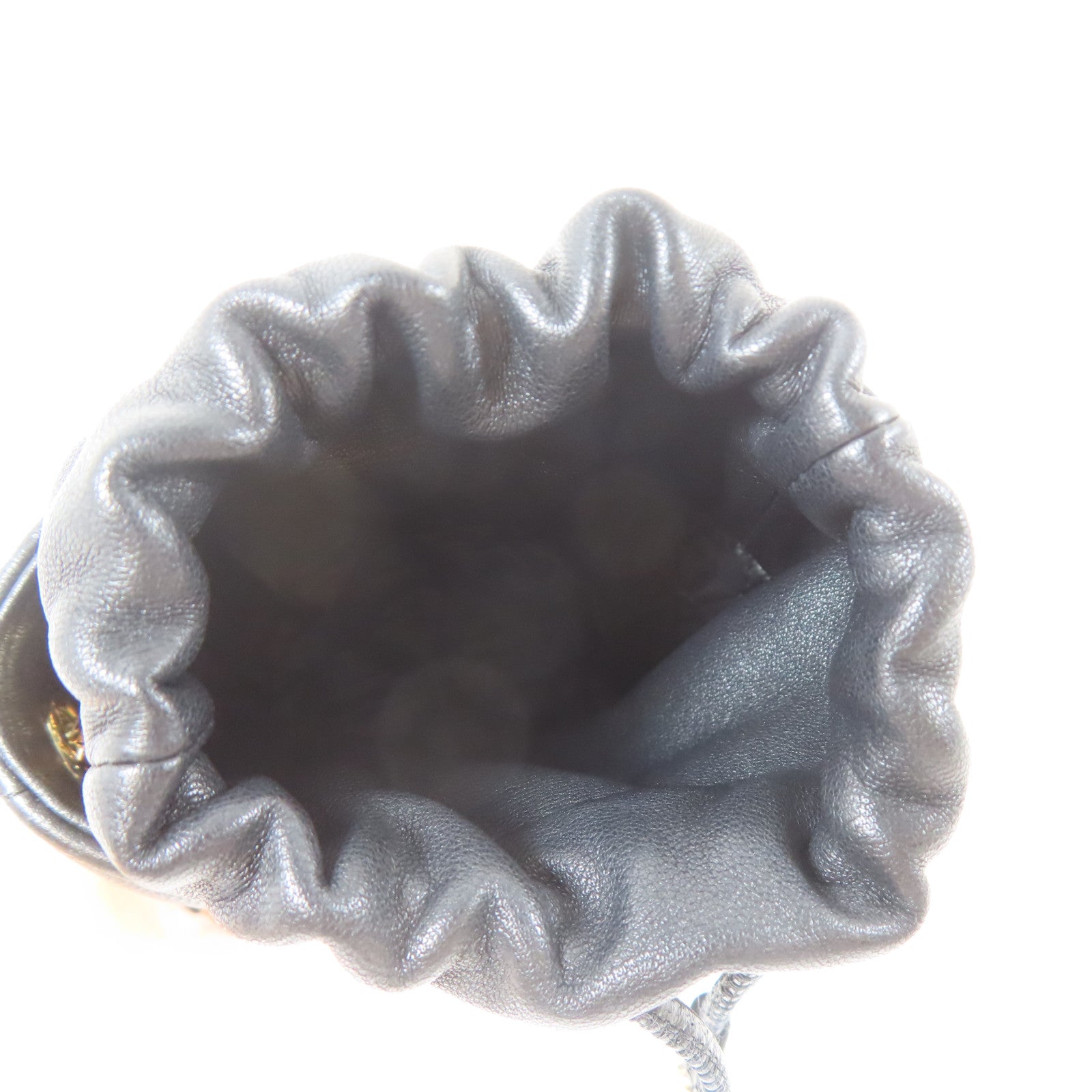 CHANEL 菱格羊皮皮革Bucket Bag金扣肩背袋黑色
