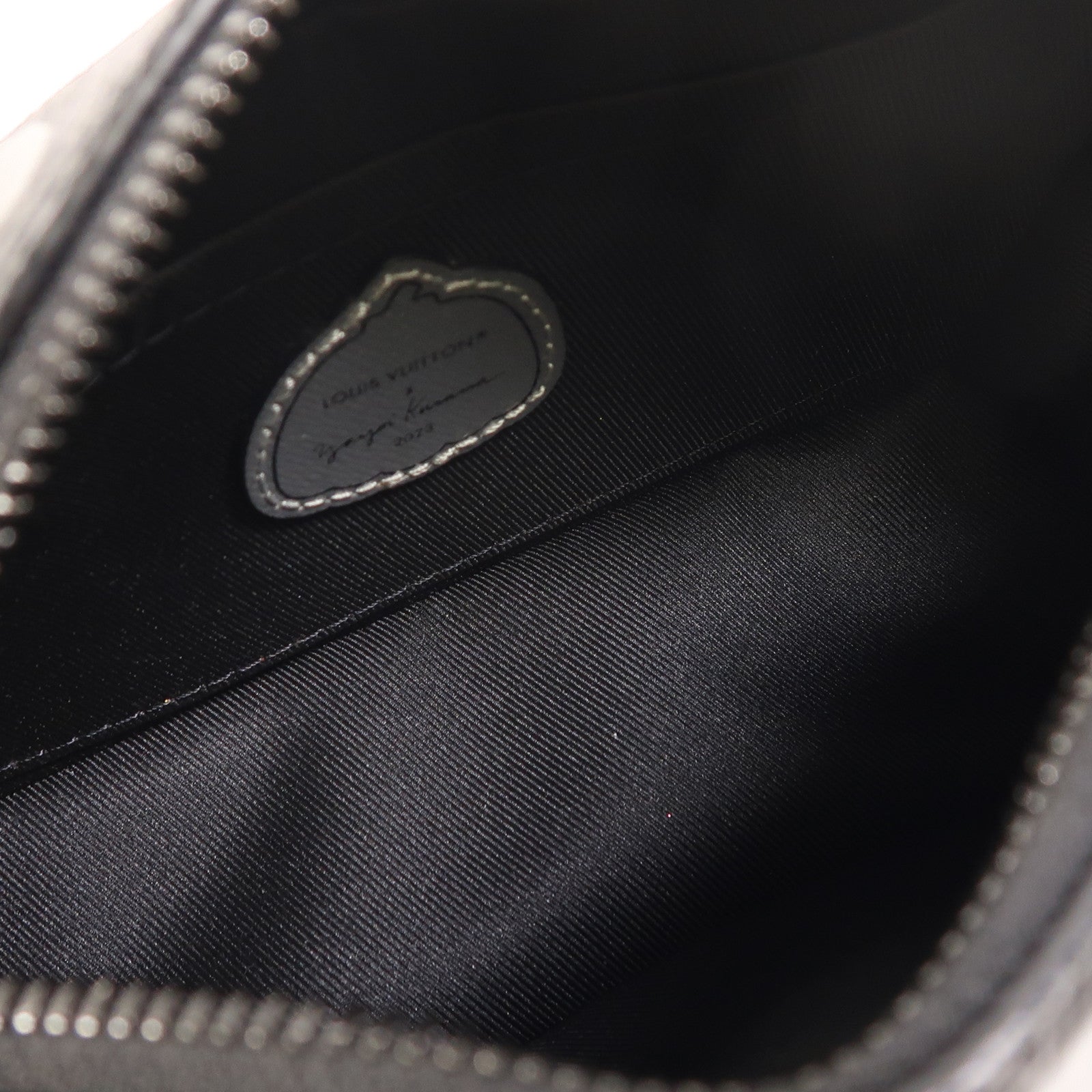 LOUIS VUITTON Monogram Eclipse Mini Soft Trunk肩背袋