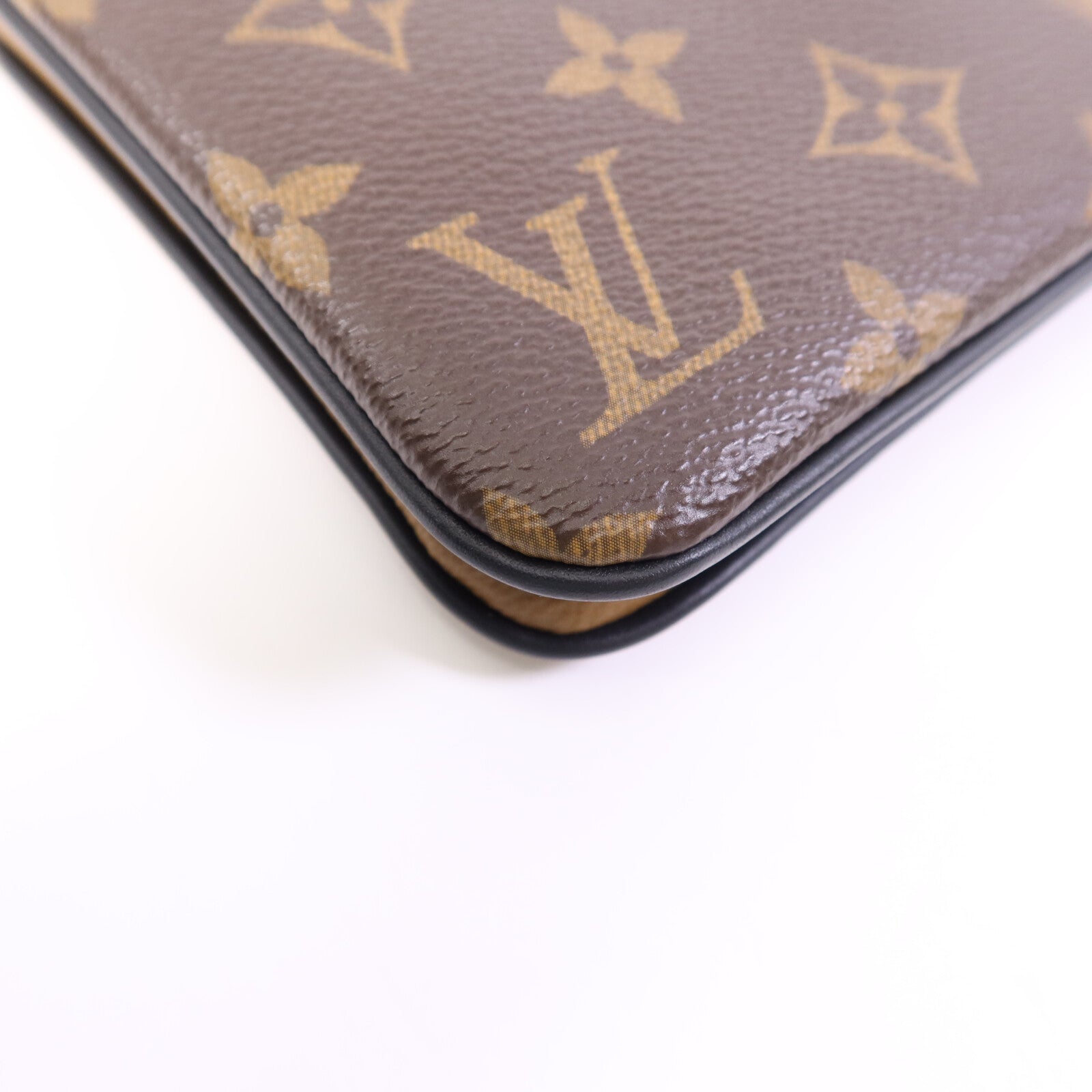 LOUIS VUITTON Monogram Giant Reverse Double Zip Pochette金扣肩背袋