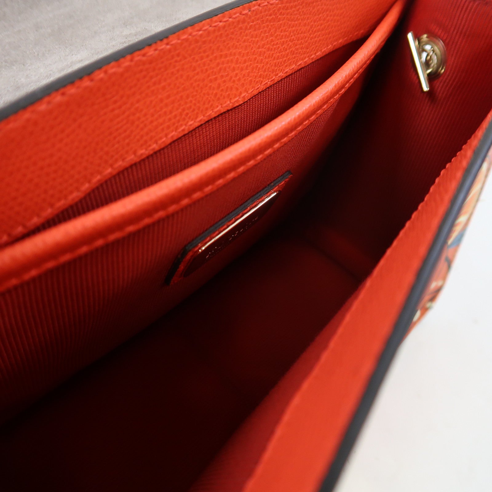 Furla 牛皮皮革Shoulder Bag金扣肩背袋紅色