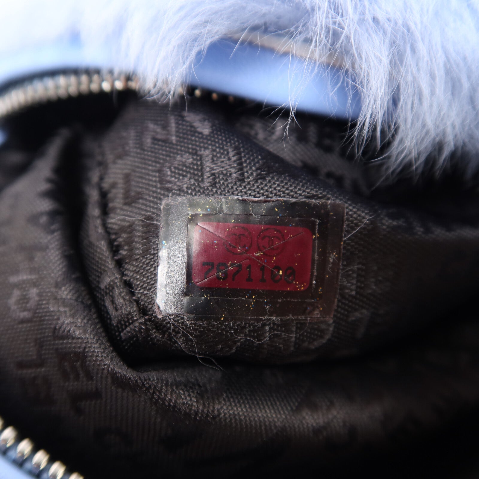 CHANEL 兔毛Vintage Rabbit Fur Chain Hobo鏈帶手挽袋