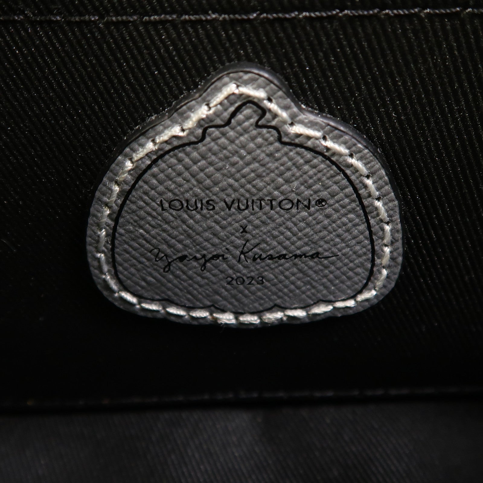 LOUIS VUITTON Monogram Eclipse Mini Soft Trunk肩背袋