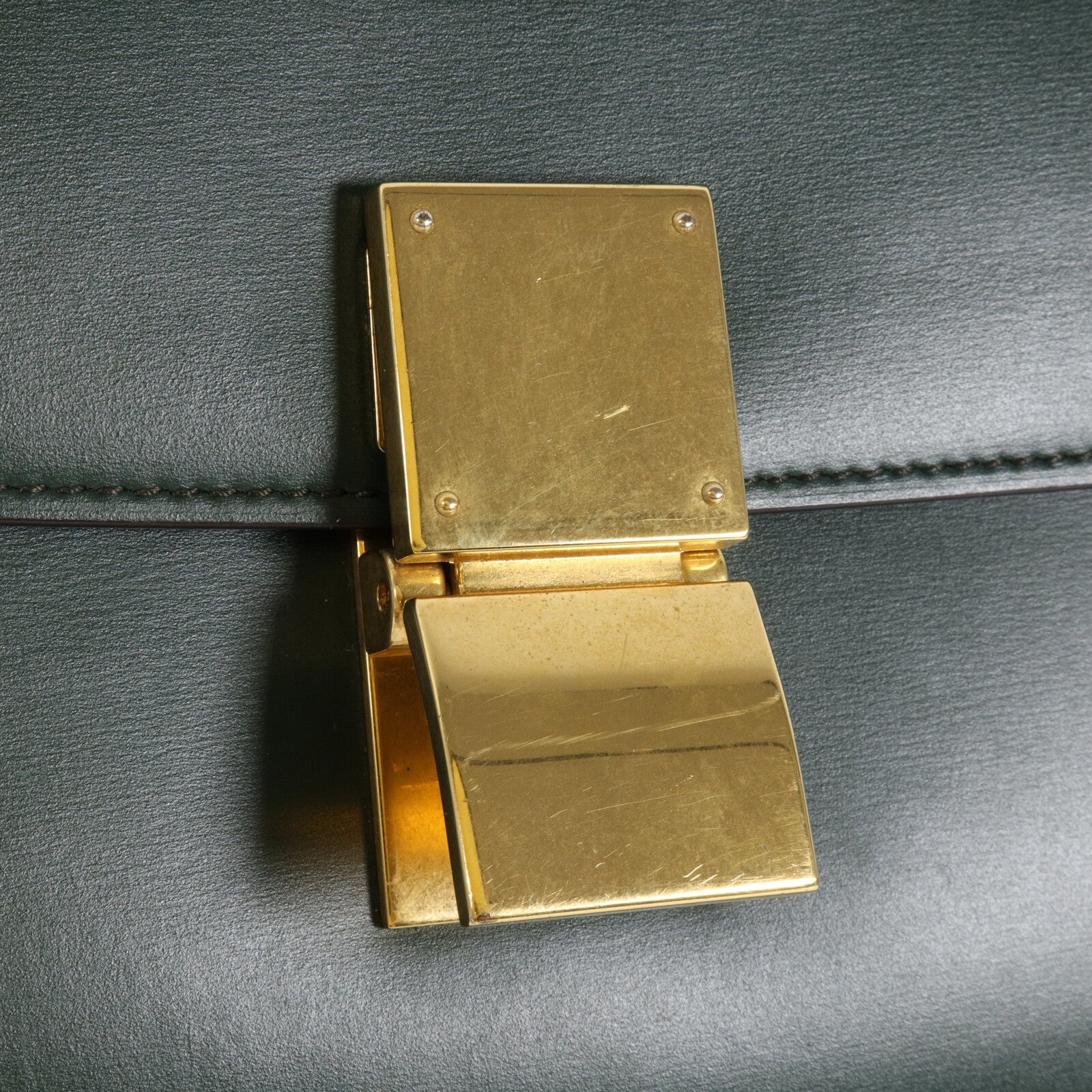 CELINE 牛皮皮革Classic Box肩背袋