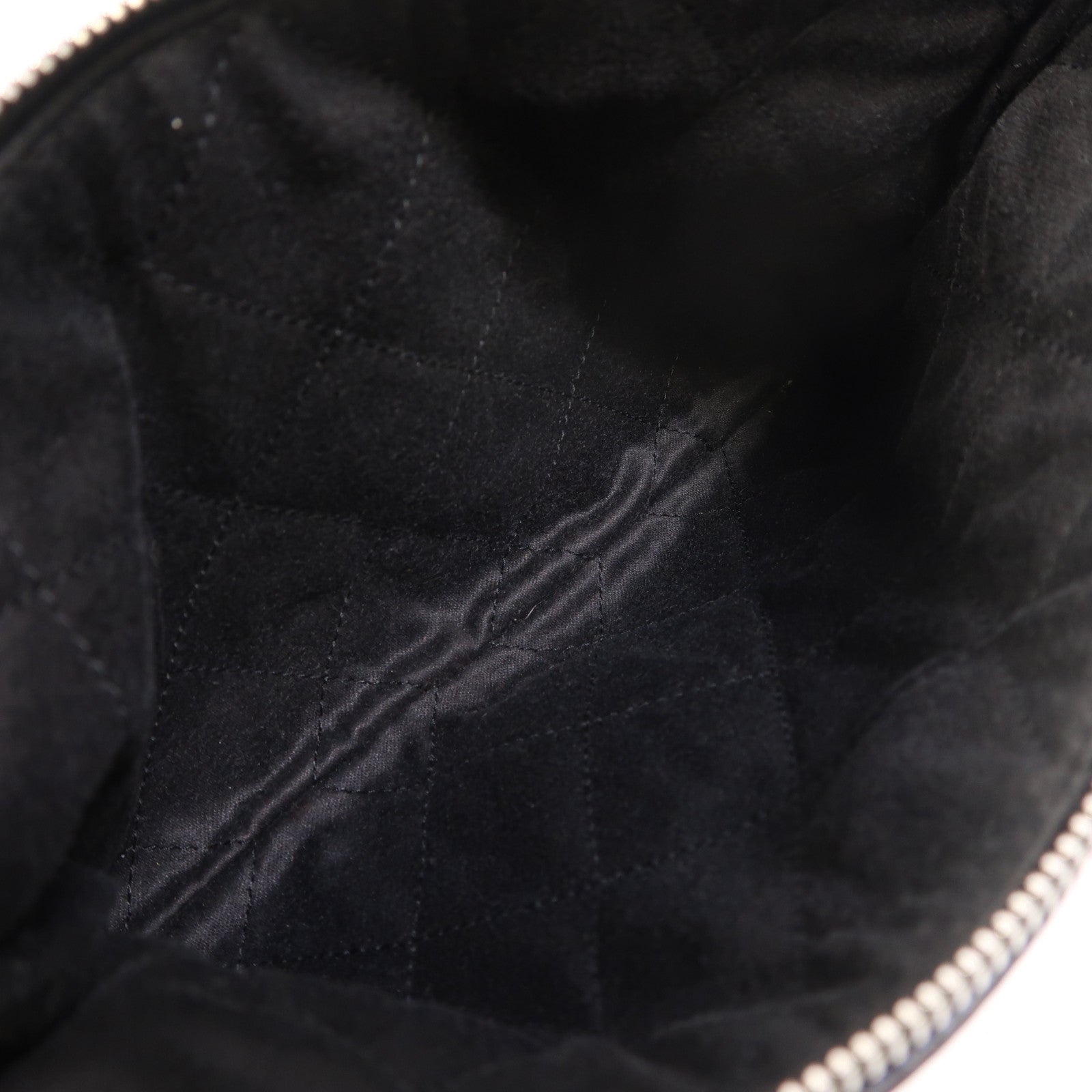 CHANEL 牛皮皮革Chanel 22 Small銀扣鏈帶肩背袋
