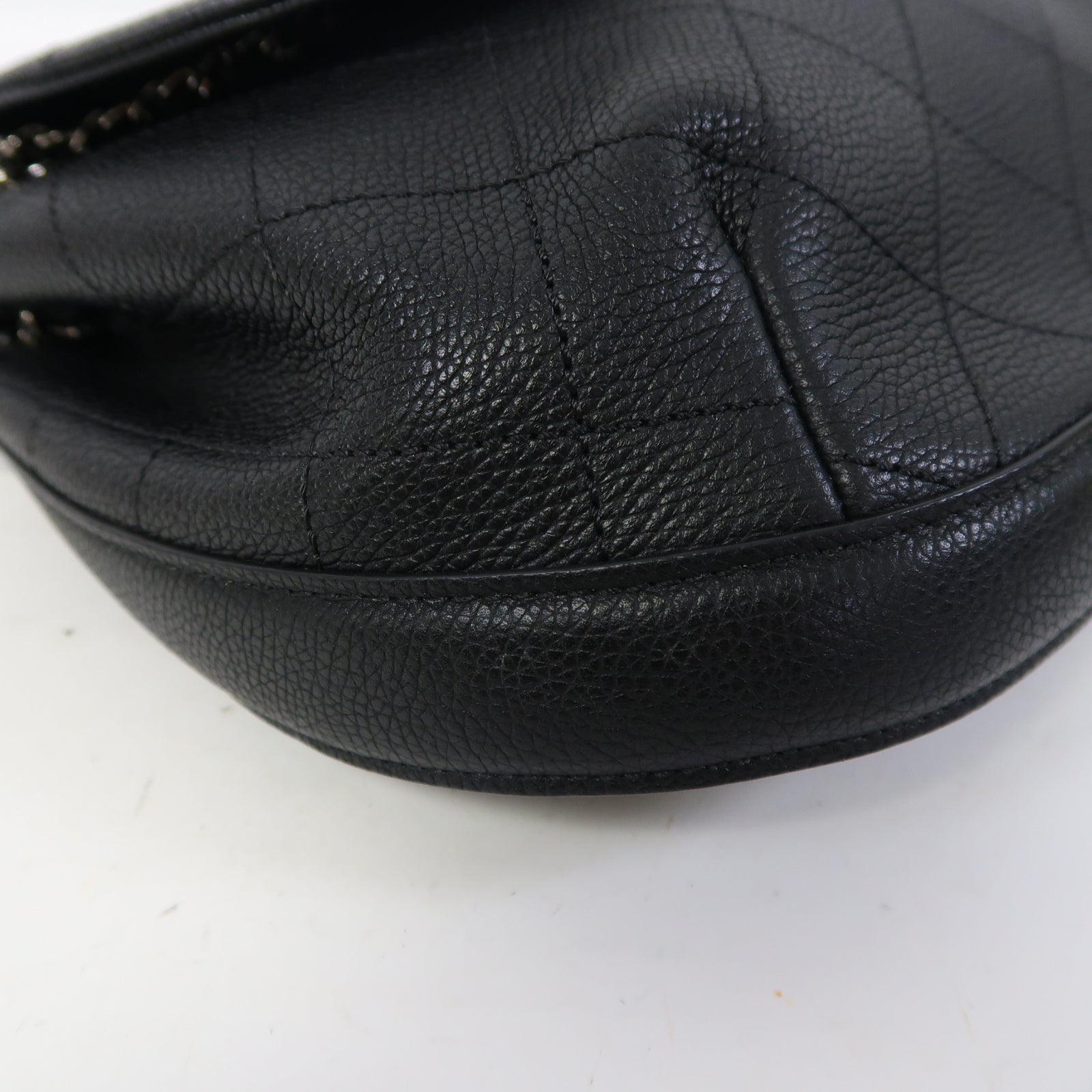 CHANEL 菱格Caviar皮革Shoulder Bag銀扣肩背袋黑色