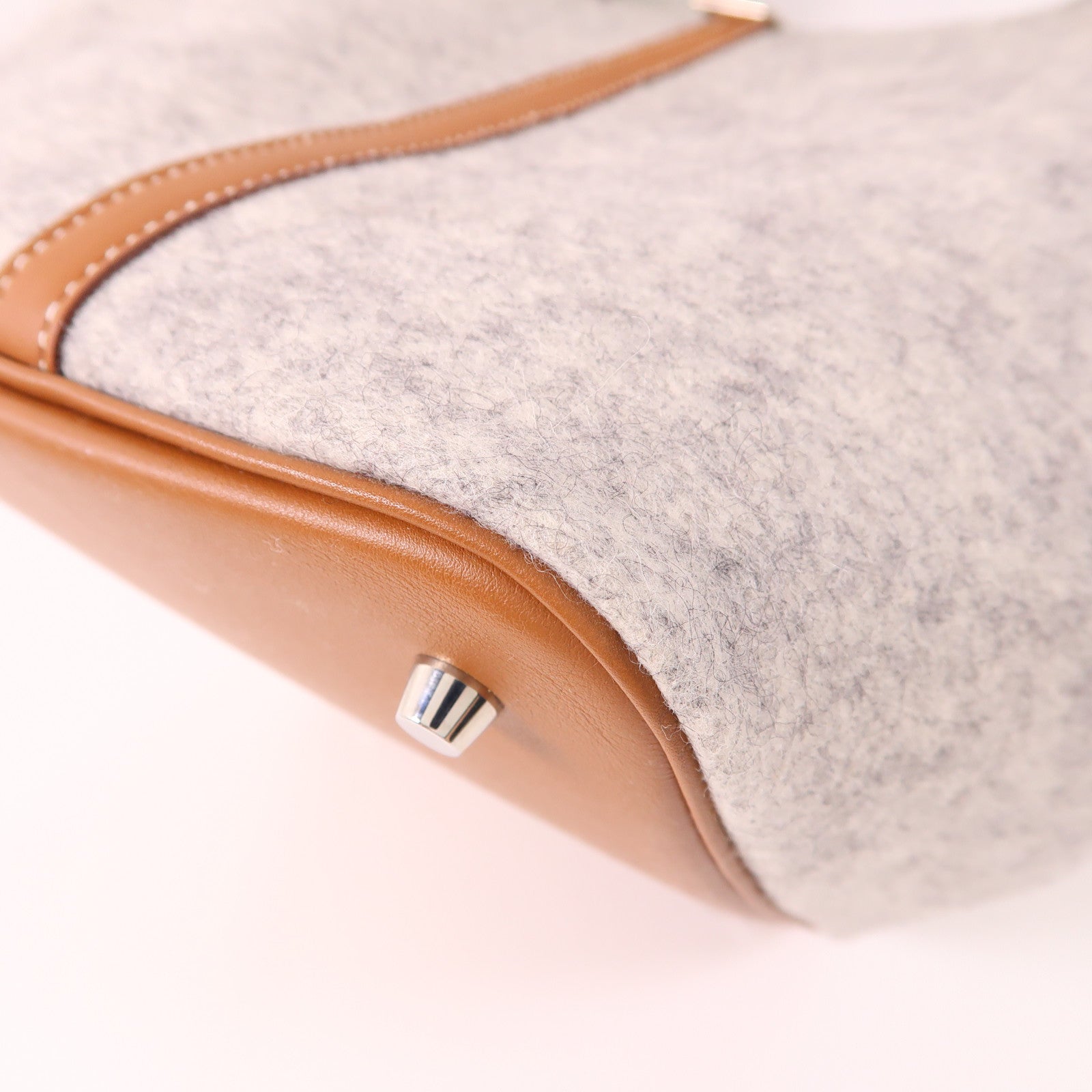 HERMES 毛氈Picotin MM銀扣手挽袋Gris Clair