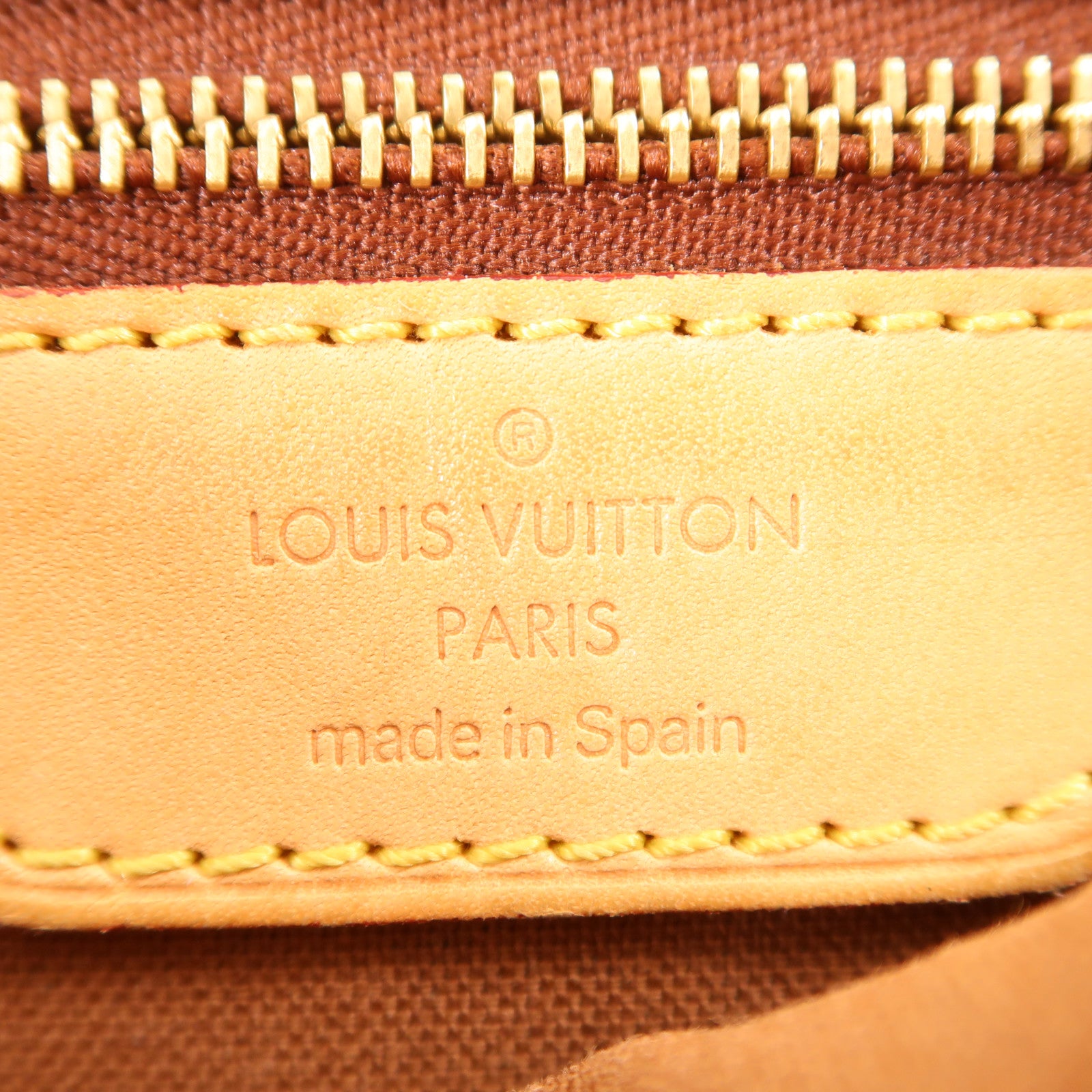 LOUIS VUITTON Monogram Abbesses金扣肩背袋