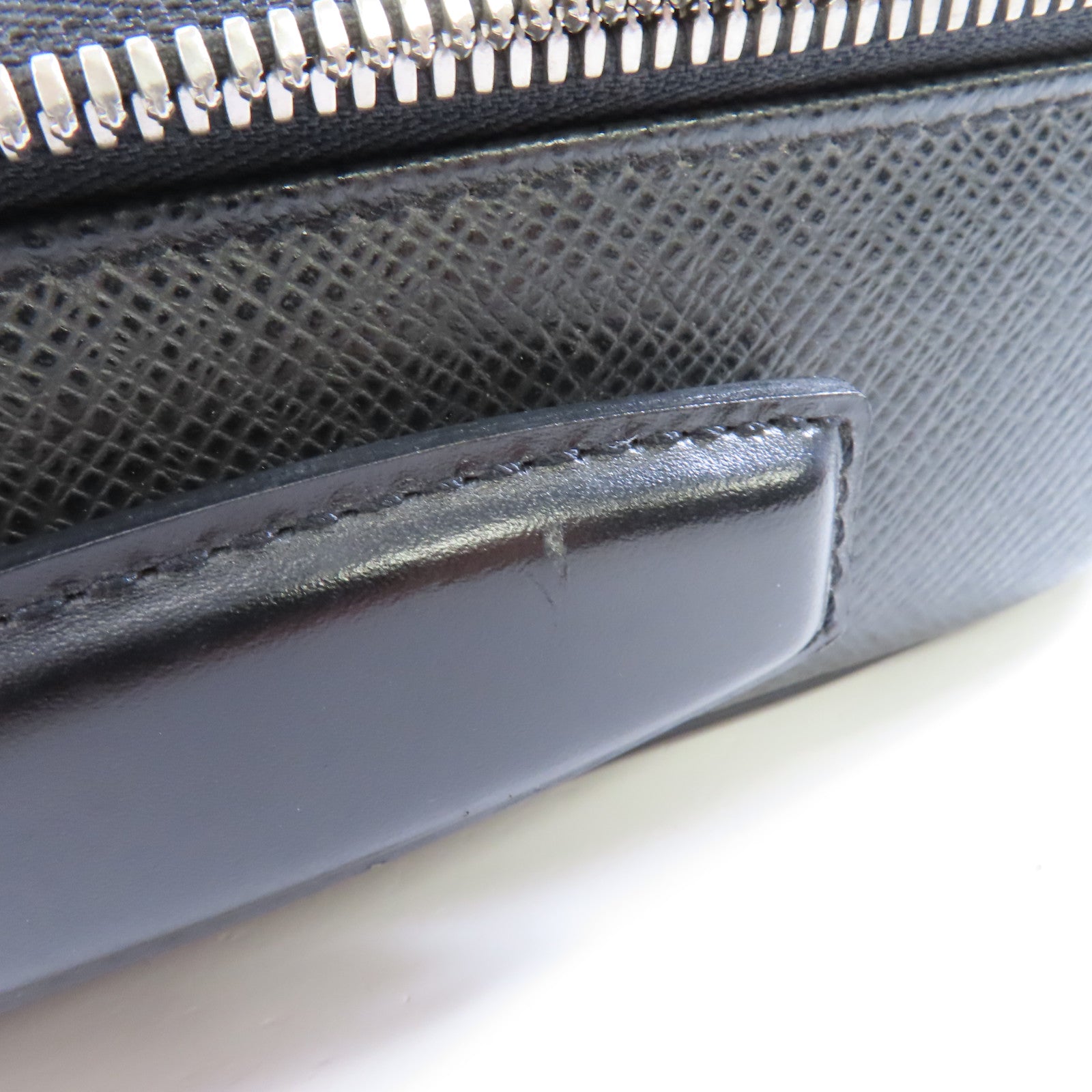 LOUIS VUITTON 【激減優惠】Taiga Computer Case Bag銀扣公事包黑色