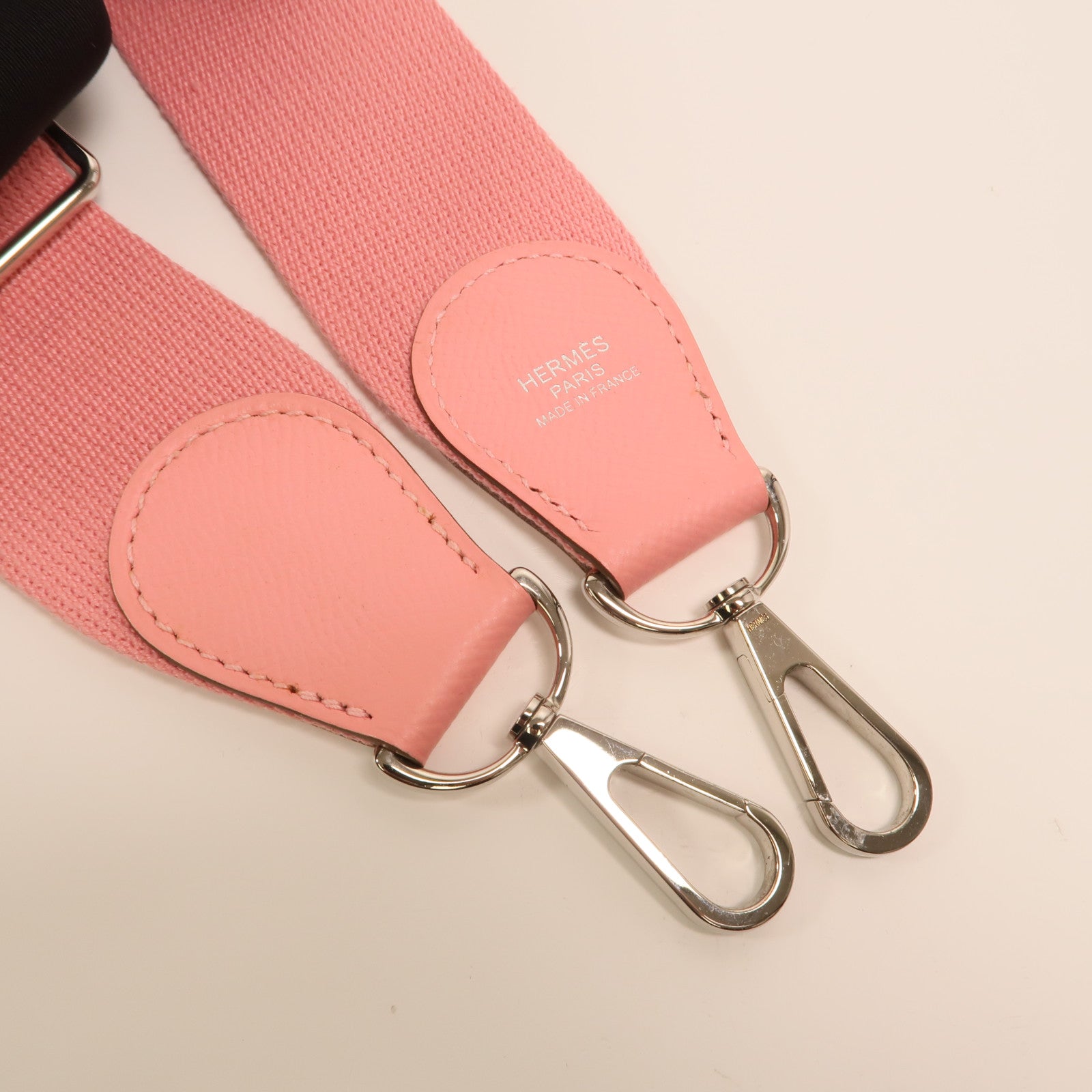 HERMES Epsom皮革Evelyne PM銀扣肩背袋Rose Confetti