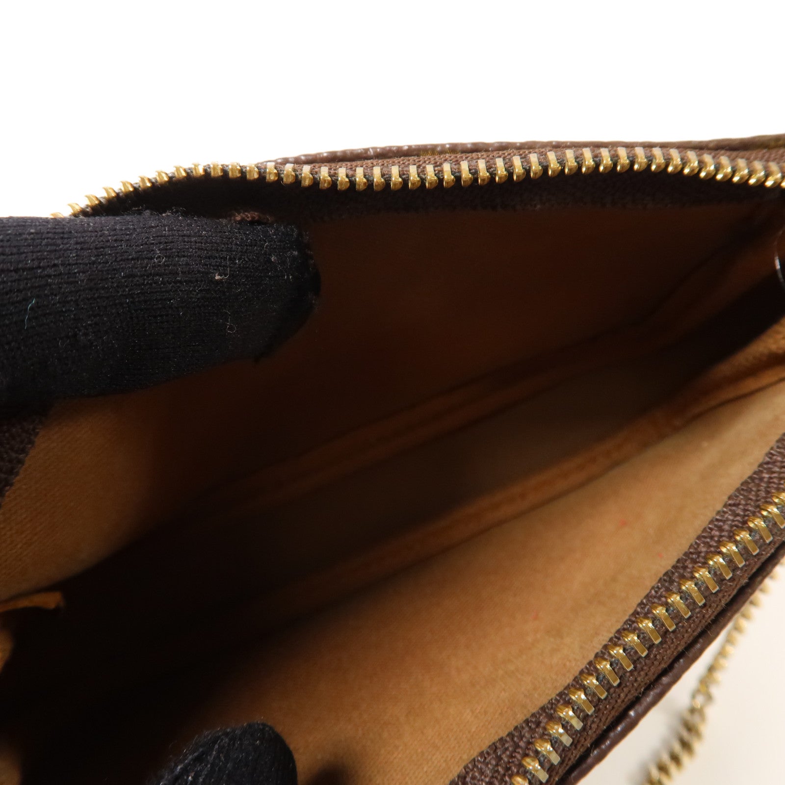 LOUIS VUITTON Monogram Mini Pochette Accessoires金扣手拿包啡色