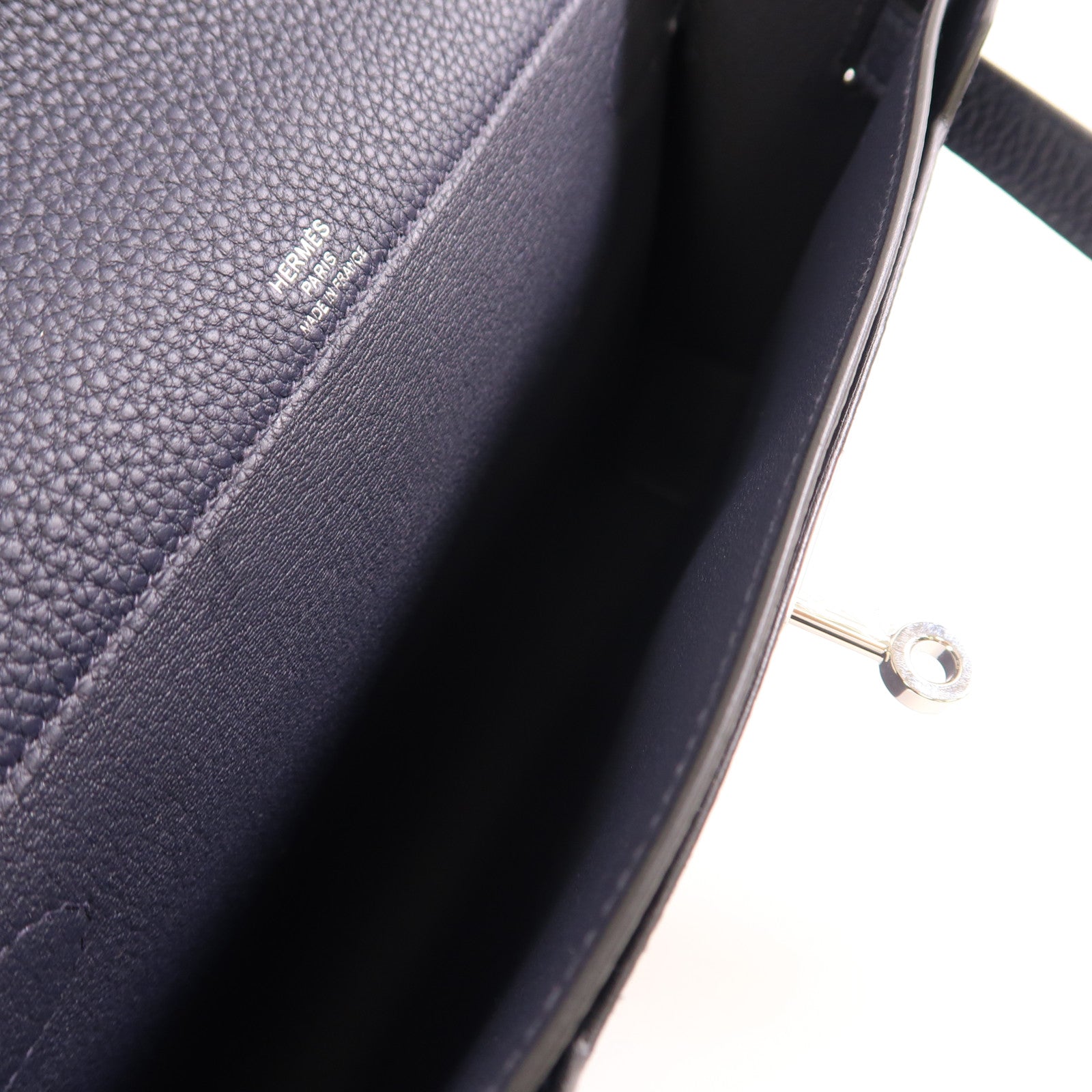 HERMES Togo皮革Kelly Depeches 25銀扣手拿包2Z Bleu Nuit