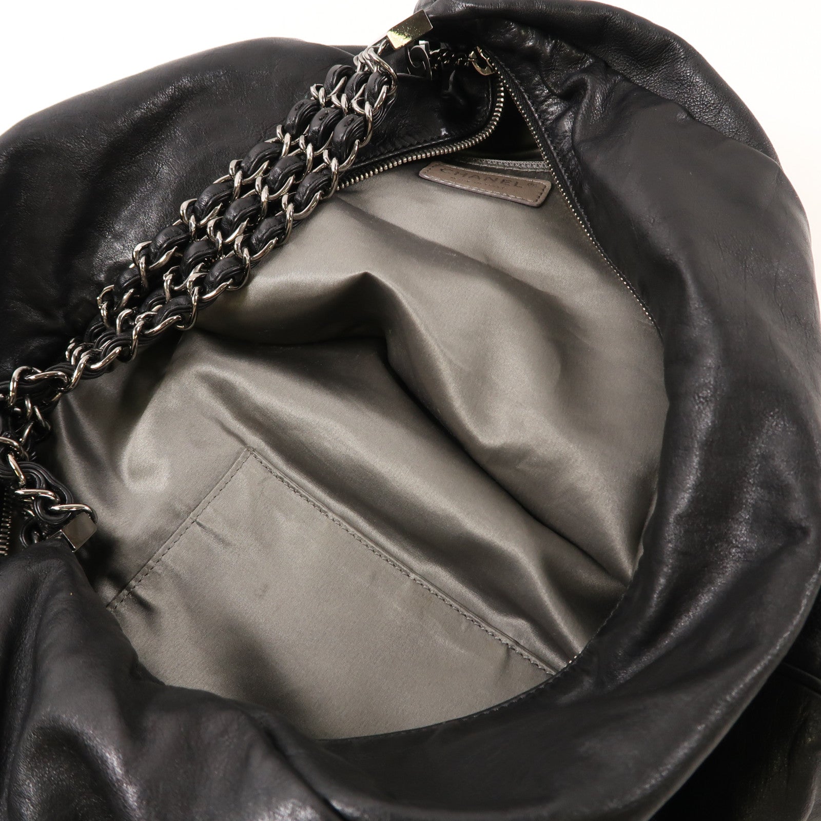 CHANEL 羊皮皮革Shoulder Bag銀扣肩背袋黑色