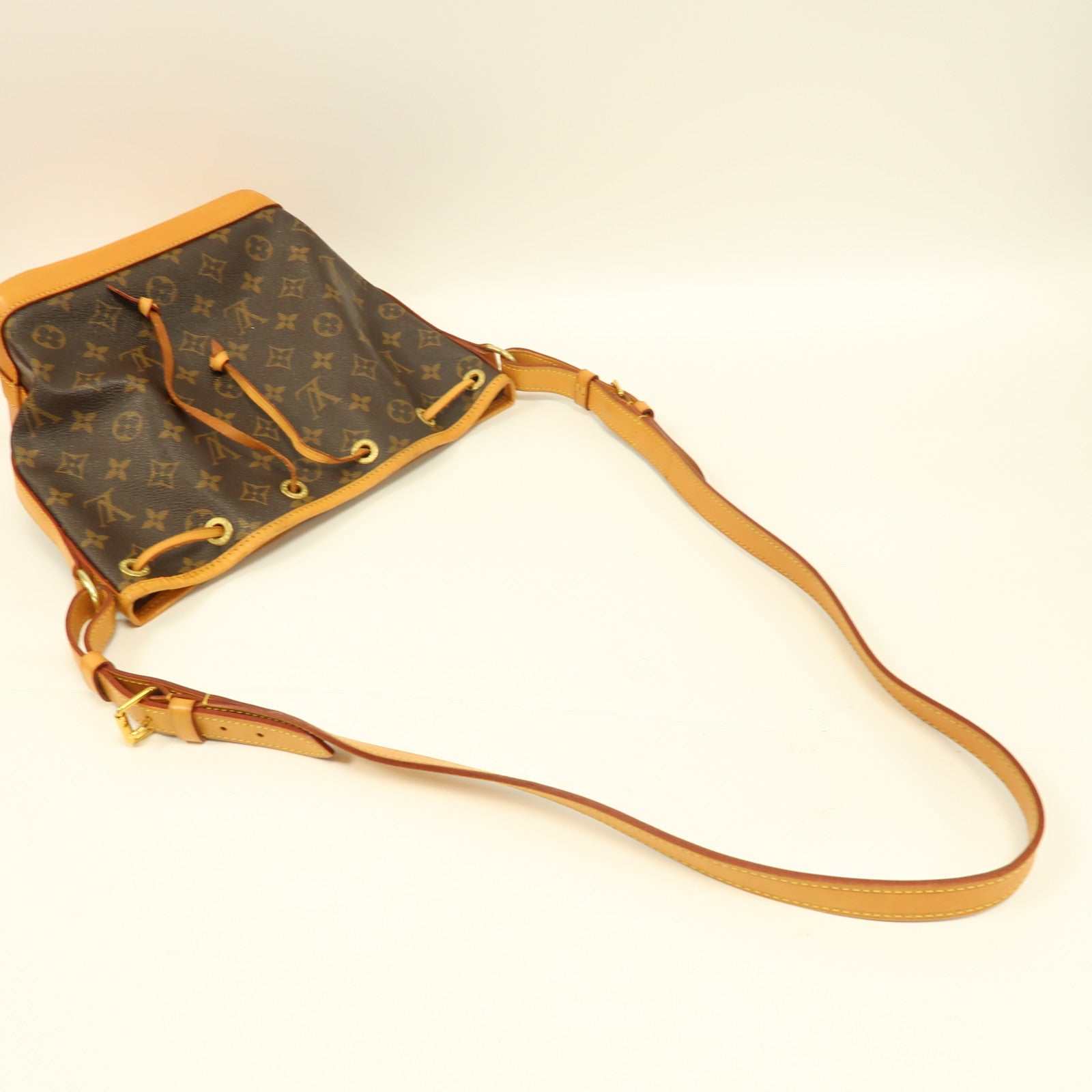 LOUIS VUITTON Monogram Noe BB金扣肩背袋啡色
