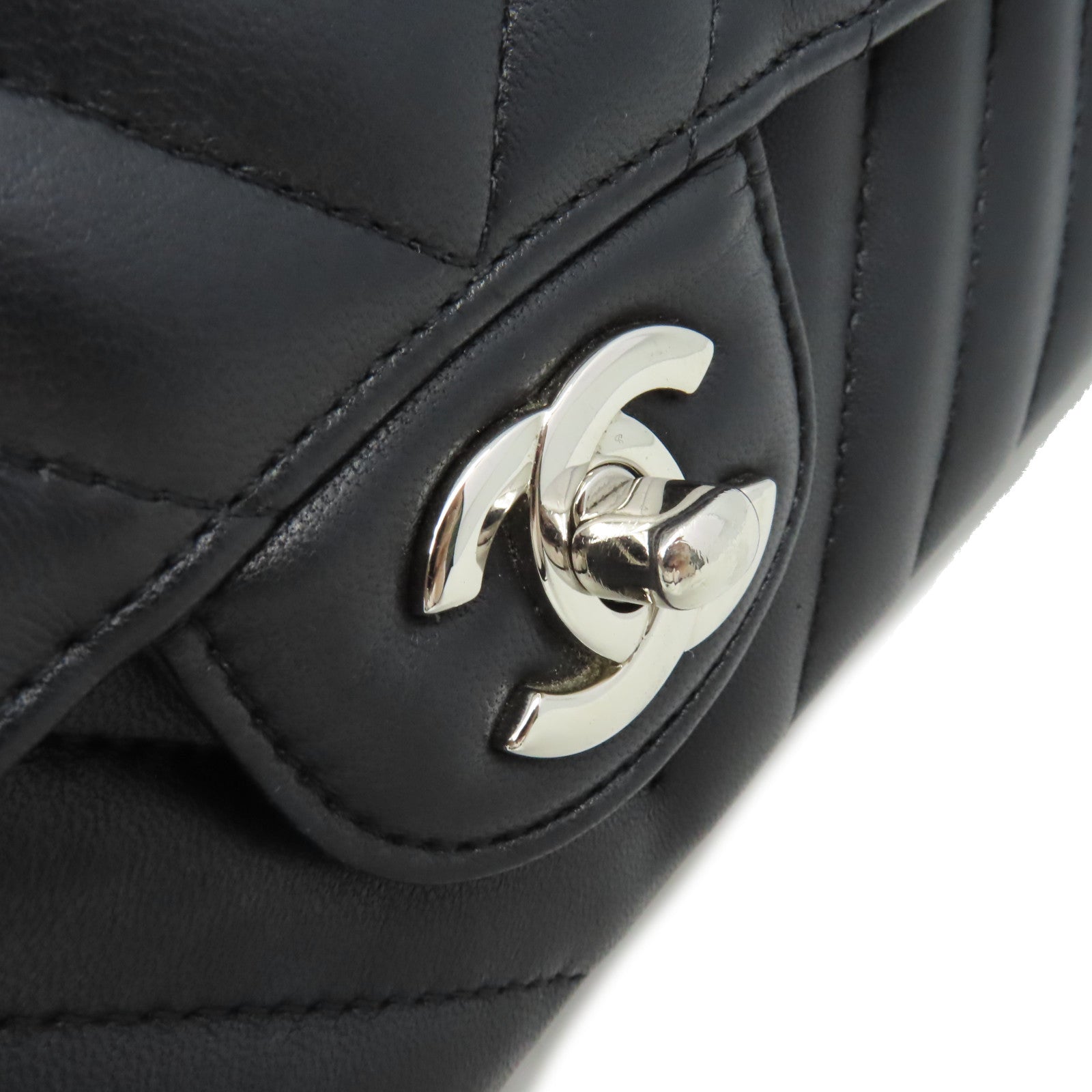CHANEL **【激減優惠】斜紋牛皮皮革Medium Classic Flap Chain Shoulder Bag銀扣鏈帶肩背袋黑色