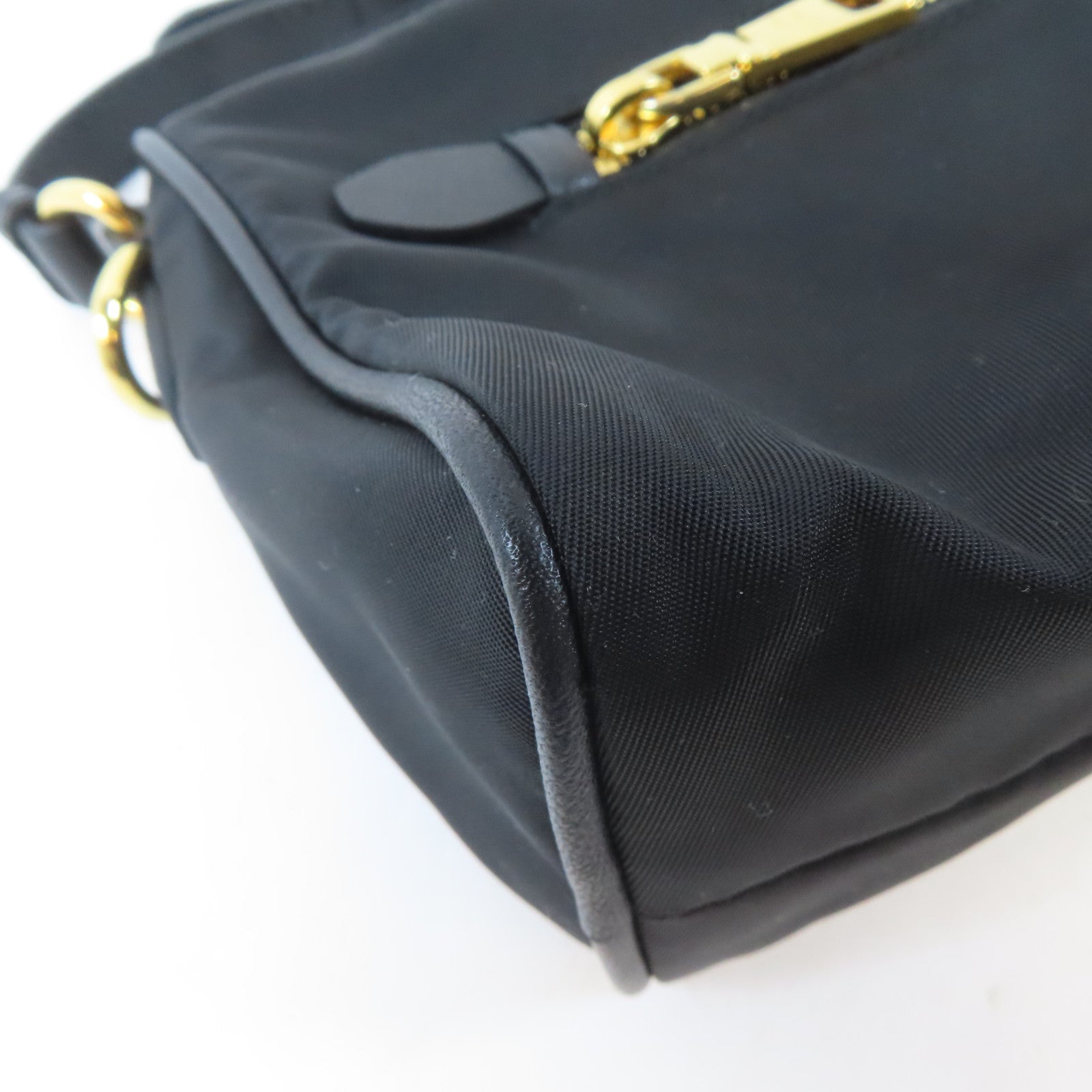 PRADA 尼龍Shoulder Bag金扣肩背袋黑色