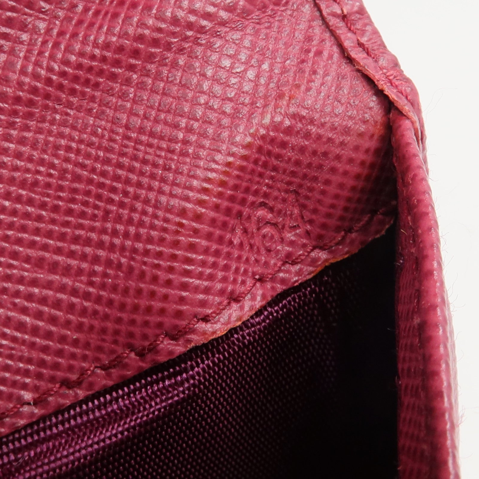 PRADA Saffiano皮革Wallet錢包