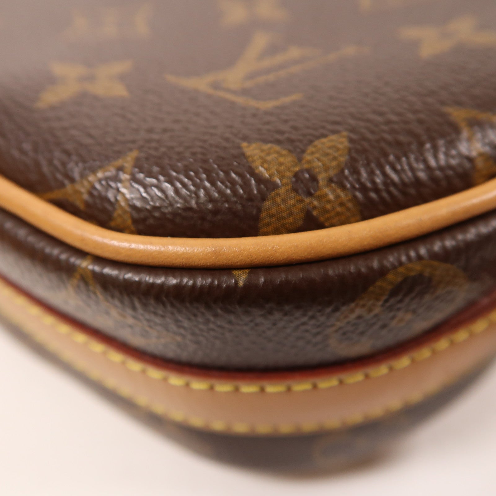 LOUIS VUITTON Monogram Boite Chapeau金扣肩背袋