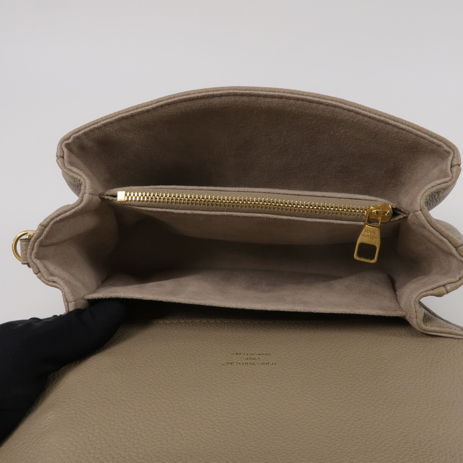 LOUIS VUITTON Monogram Empreinte Pochette Metis East West手挽肩背兩用袋