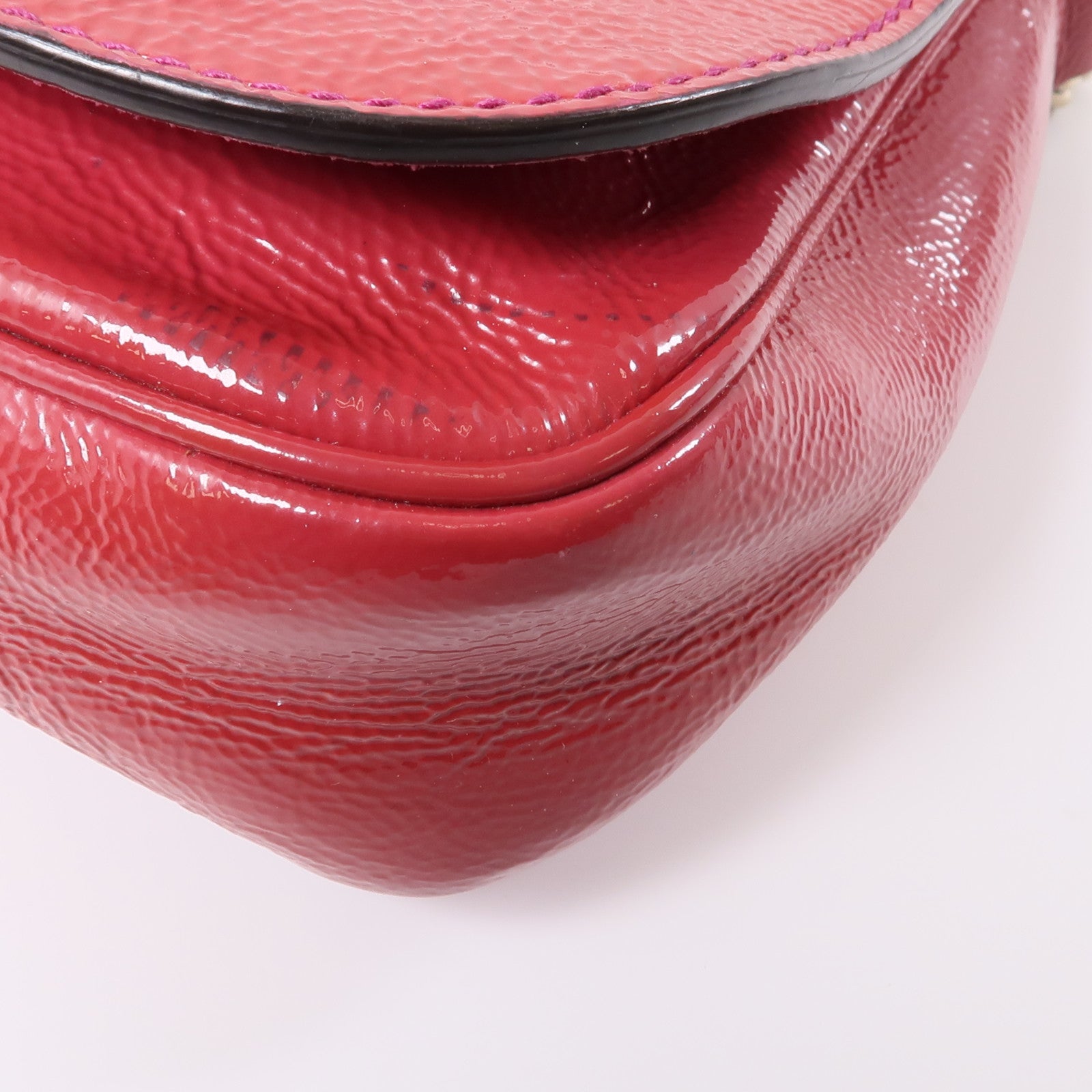 GUCCI 牛皮皮革Chain Shoulder Bag金扣鏈帶肩背袋紅色