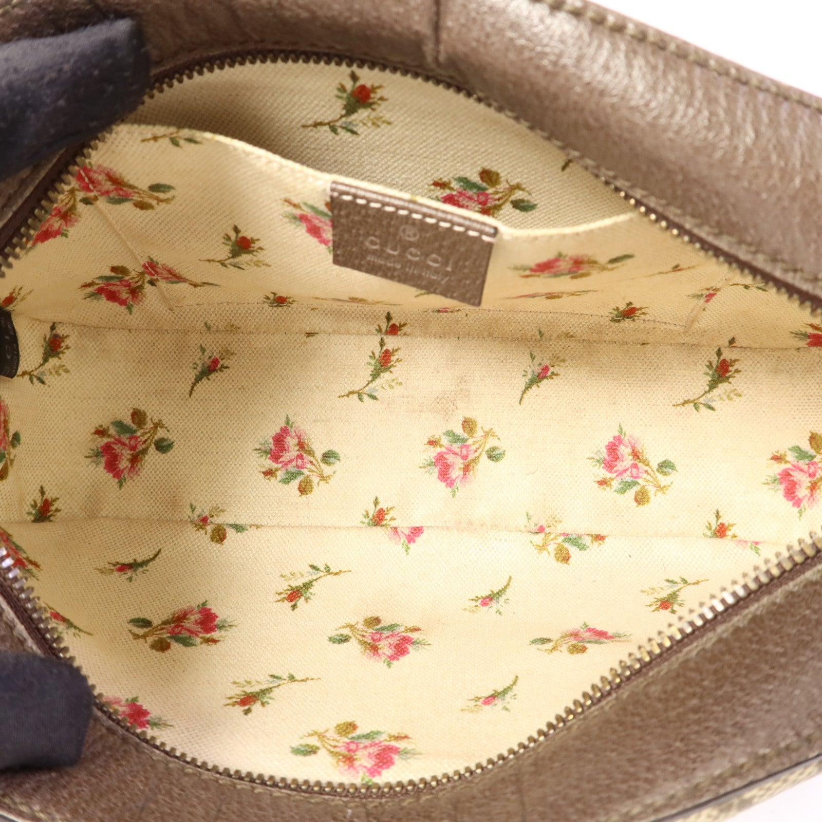 GUCCI 塗層帆布GG Supreme Messenger金扣肩背袋