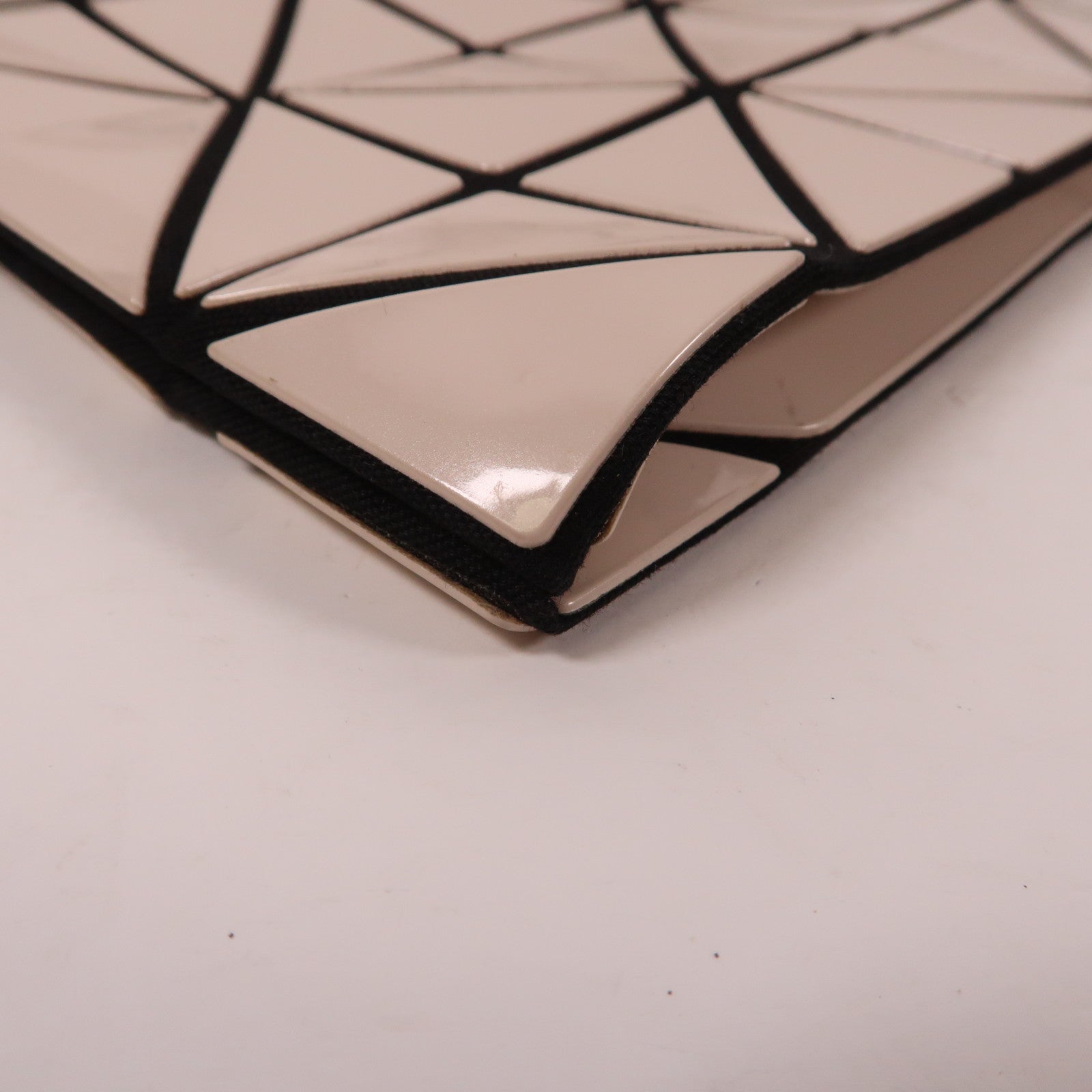 ISSEY MIYAKE PVC Bao Bao銀扣手挽袋米色