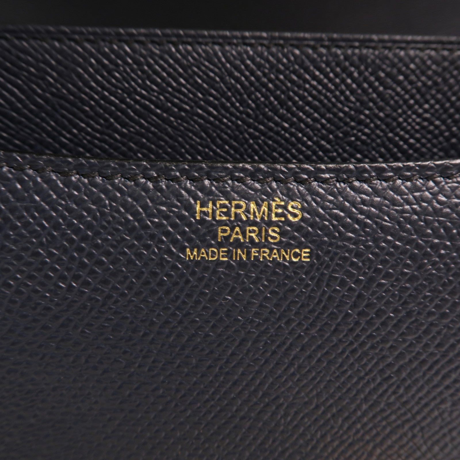 HERMES Epsom皮革Constance24金扣肩背袋Bleu Indigo