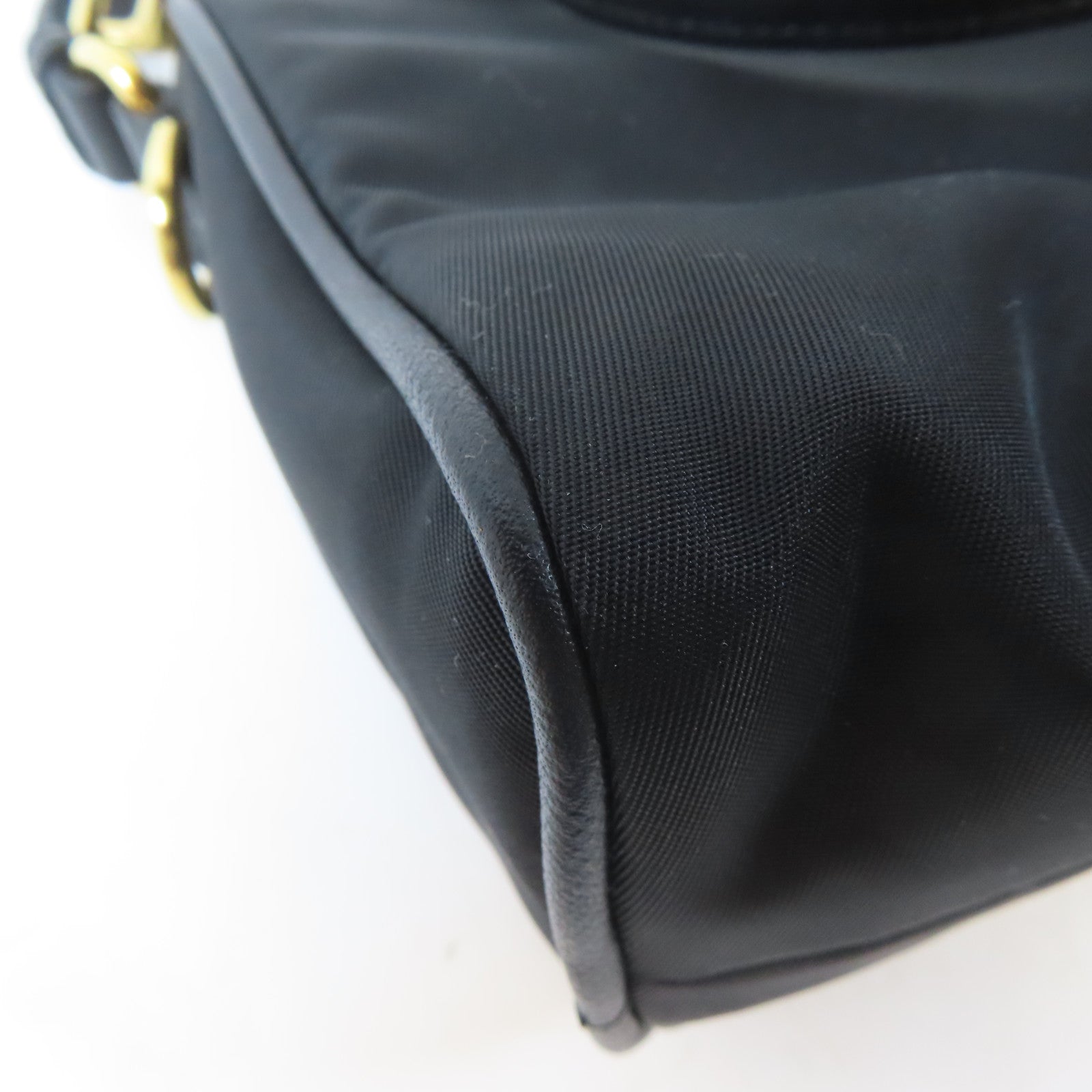 PRADA 尼龍Shoulder Bag金扣肩背袋黑色
