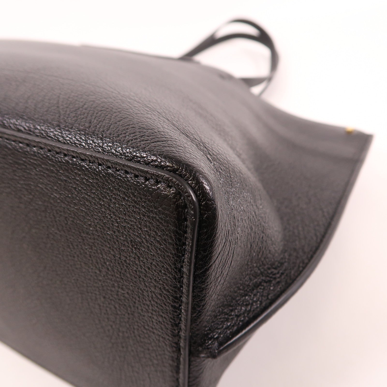 Valentino 牛皮皮革Tote Bag金扣肩背袋