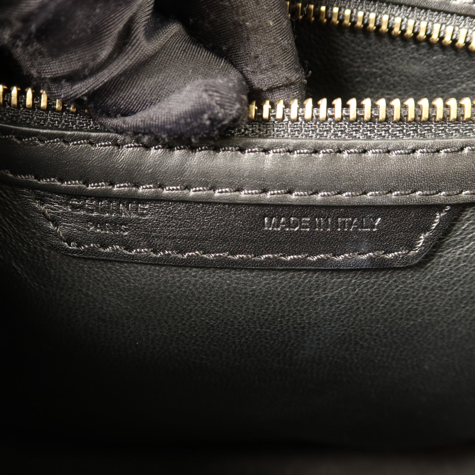 CELINE 蛇皮皮革Mirco Luggage金扣手挽袋