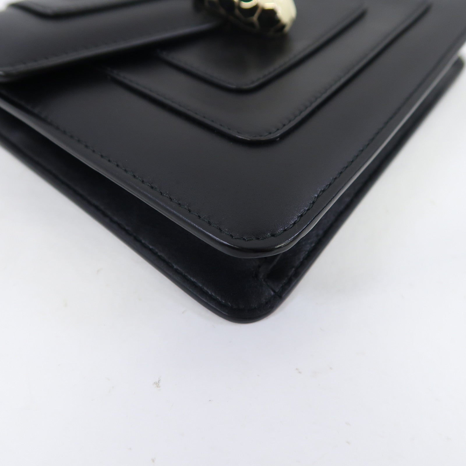 BVLGARI (PRICE DOWN) GHW Chain Shoulder Bag Calfskin Leather Black