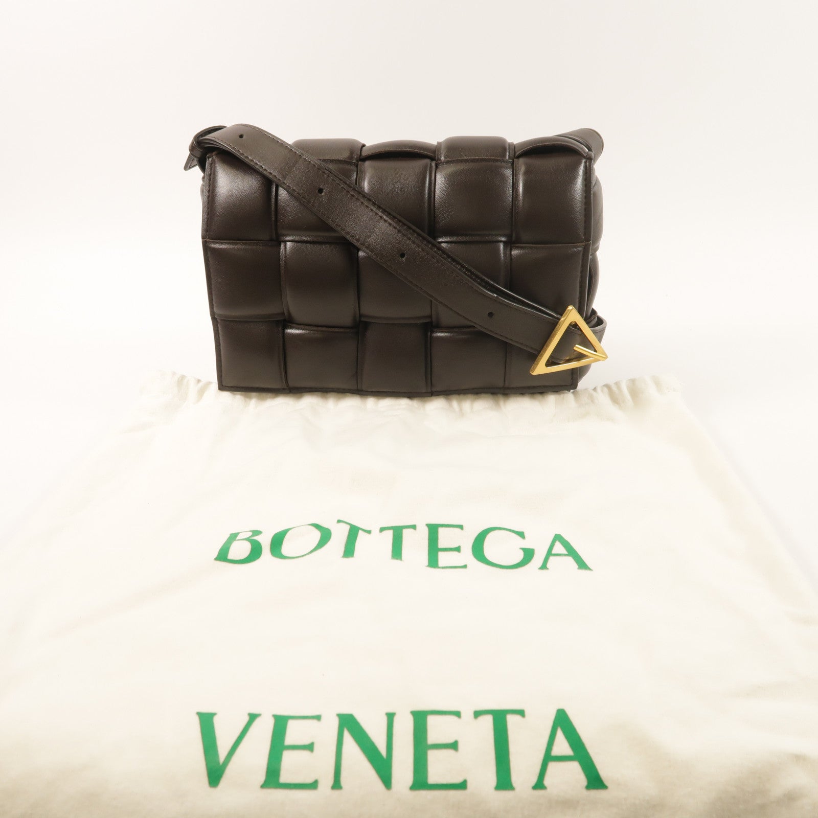 BOTTEGA VENETA 羊皮皮革Padded Cassette肩背袋
