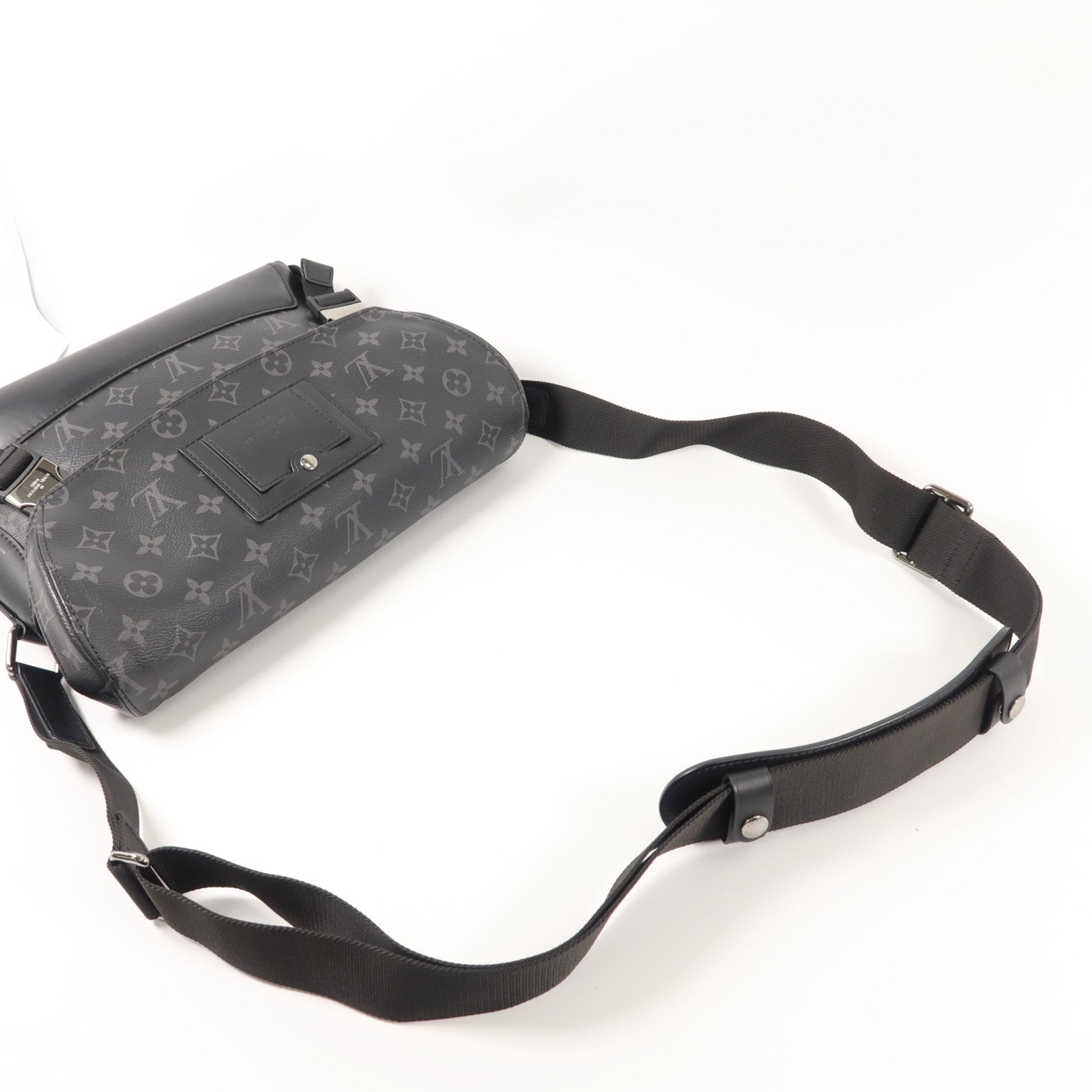 LOUIS VUITTON Monogram Eclipse Messenger PM Voyager肩背袋