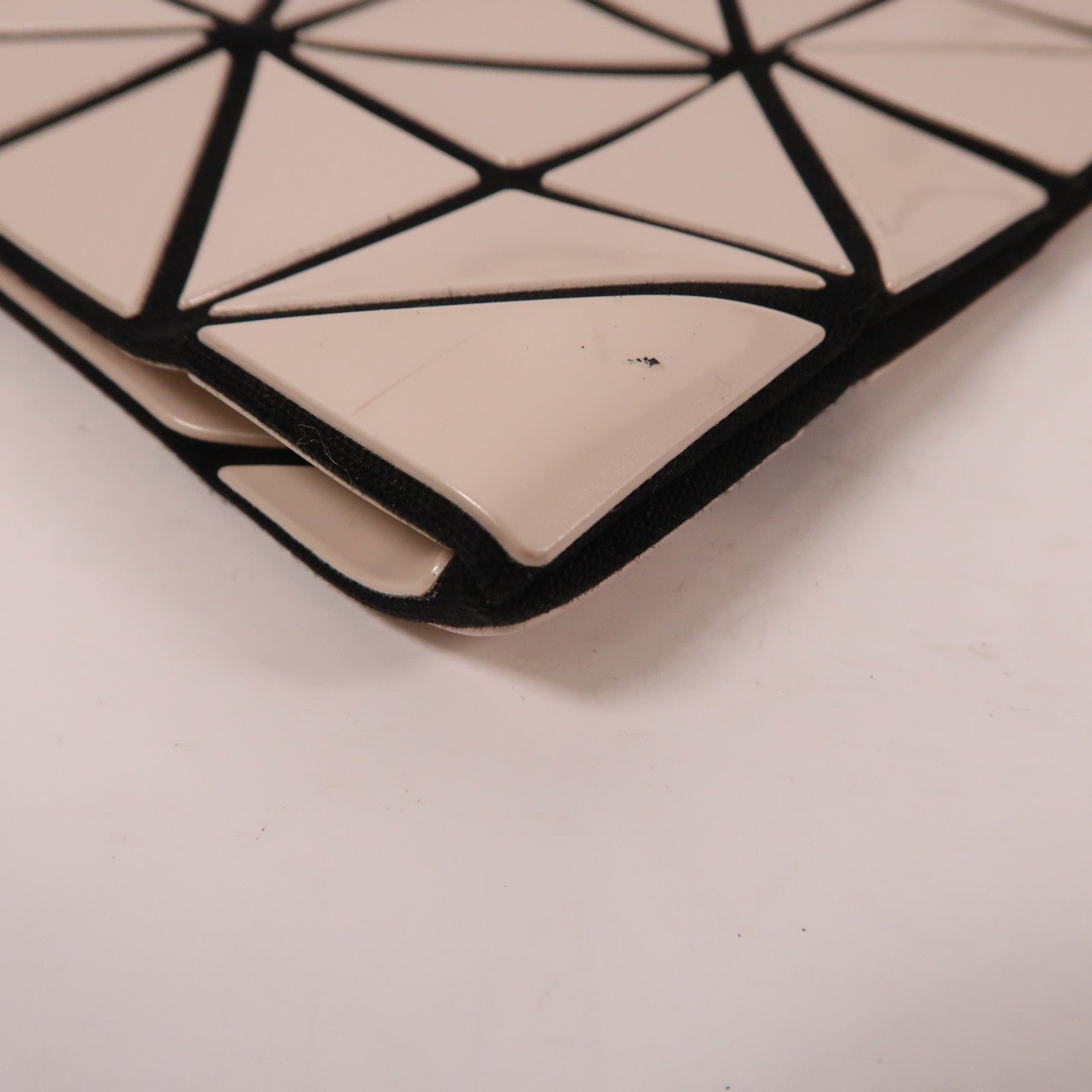 ISSEY MIYAKE PVC Bao Bao銀扣手挽袋米色