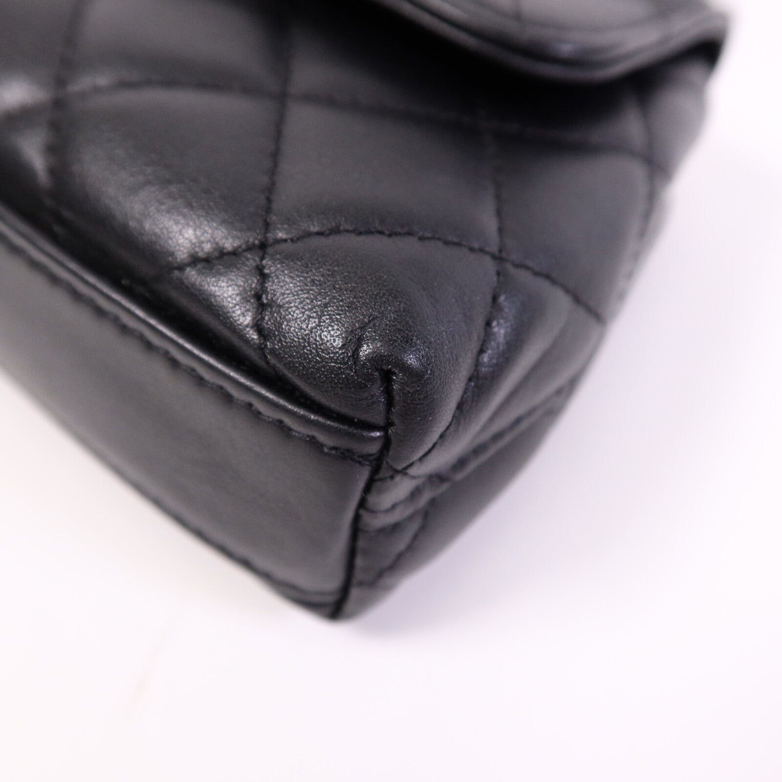 CHANEL 牛皮皮革Coco Handle Nano金扣鏈帶手挽肩背兩用袋
