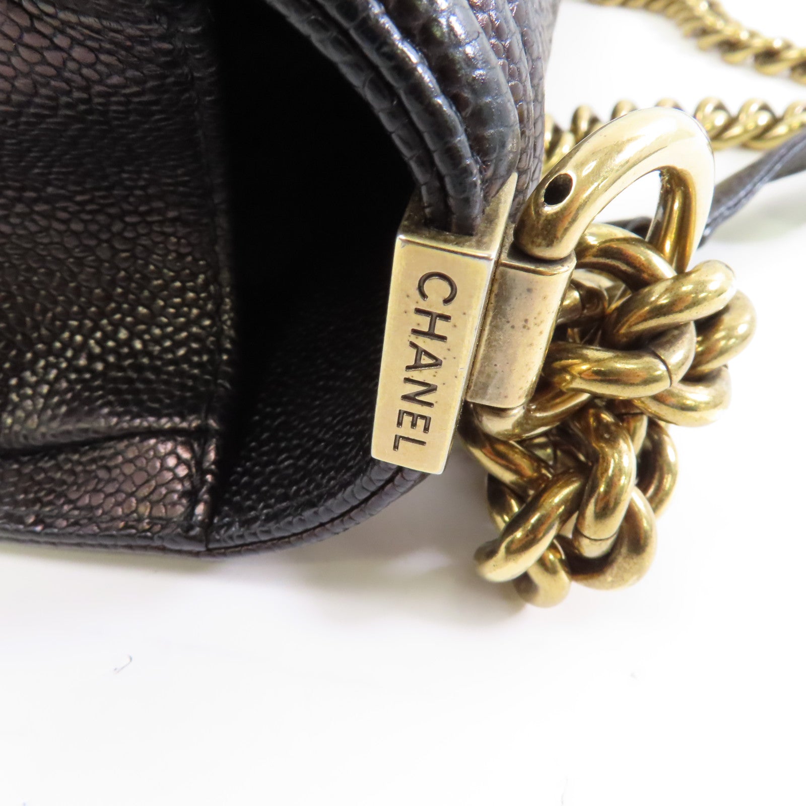 CHANEL 菱格Caviar皮革Boy金扣鏈帶肩背袋黑色