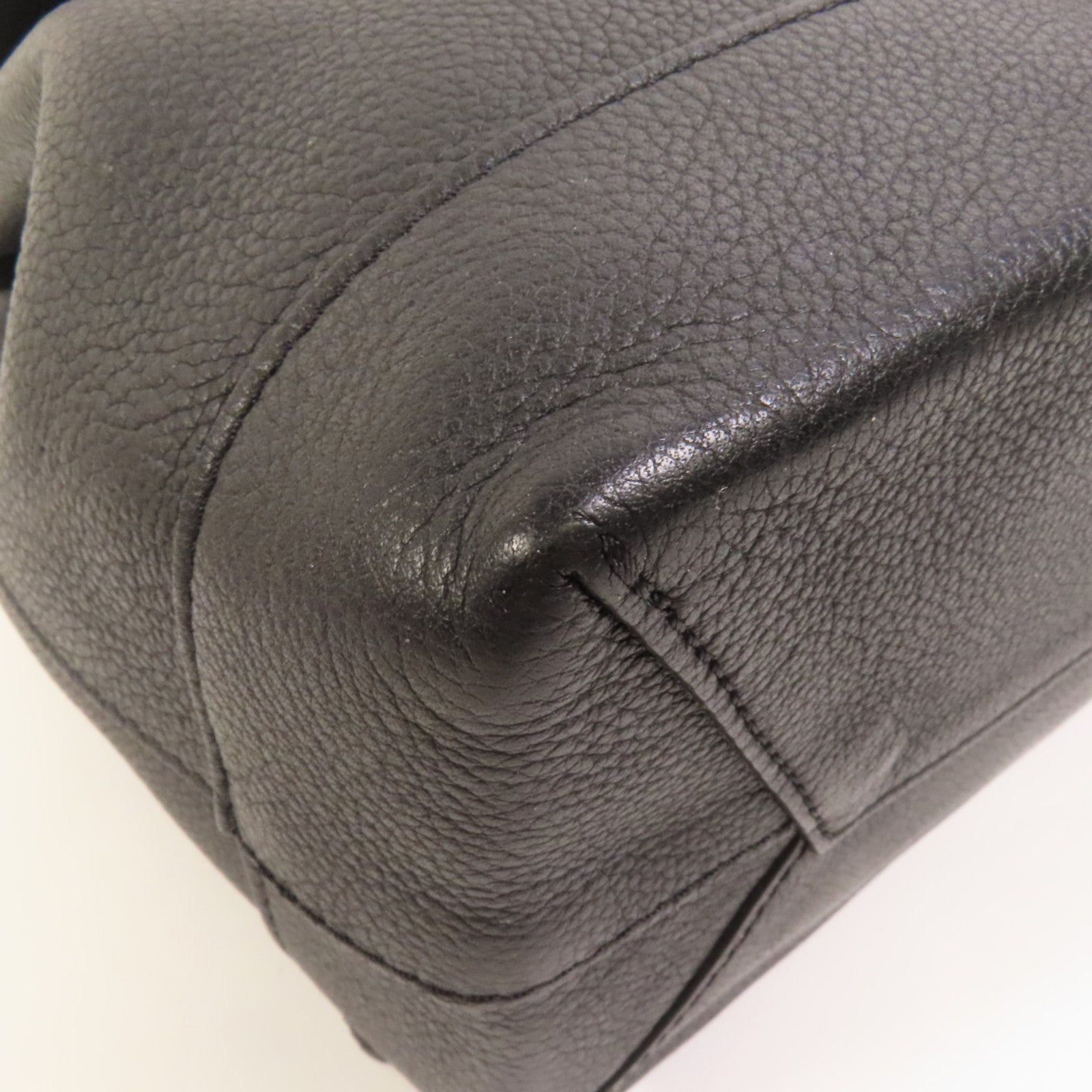 LOUIS VUITTON 【激減優惠】牛皮皮革Lock Me Backpack銀扣背包