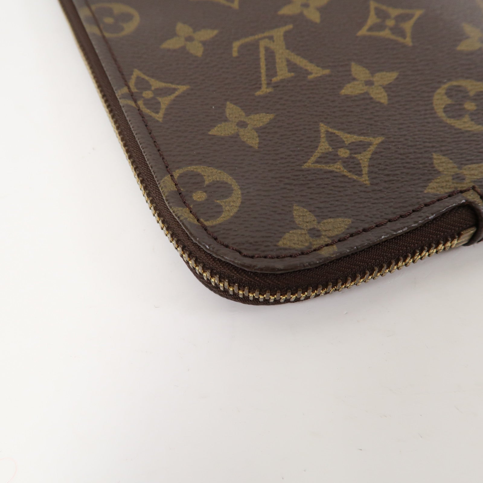 LOUIS VUITTON Monogram Poche Document金扣手拿包啡色