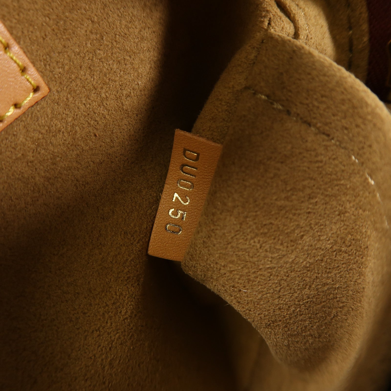 LOUIS VUITTON Monogram Boite Chapeau金扣肩背袋