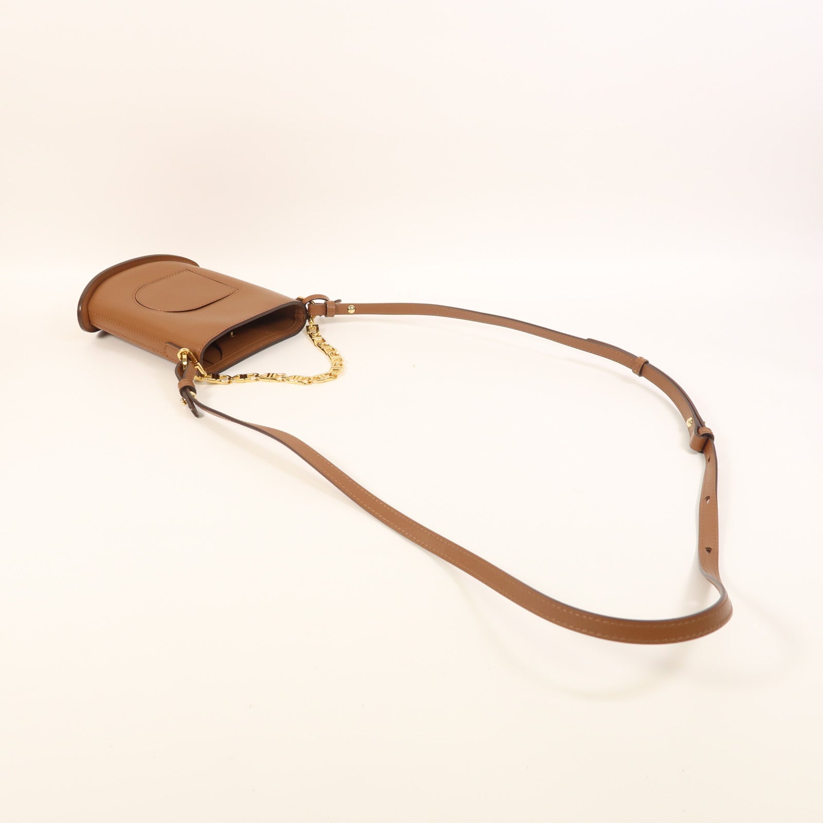 Delvaux 牛皮皮革Pin Toy金扣肩背袋