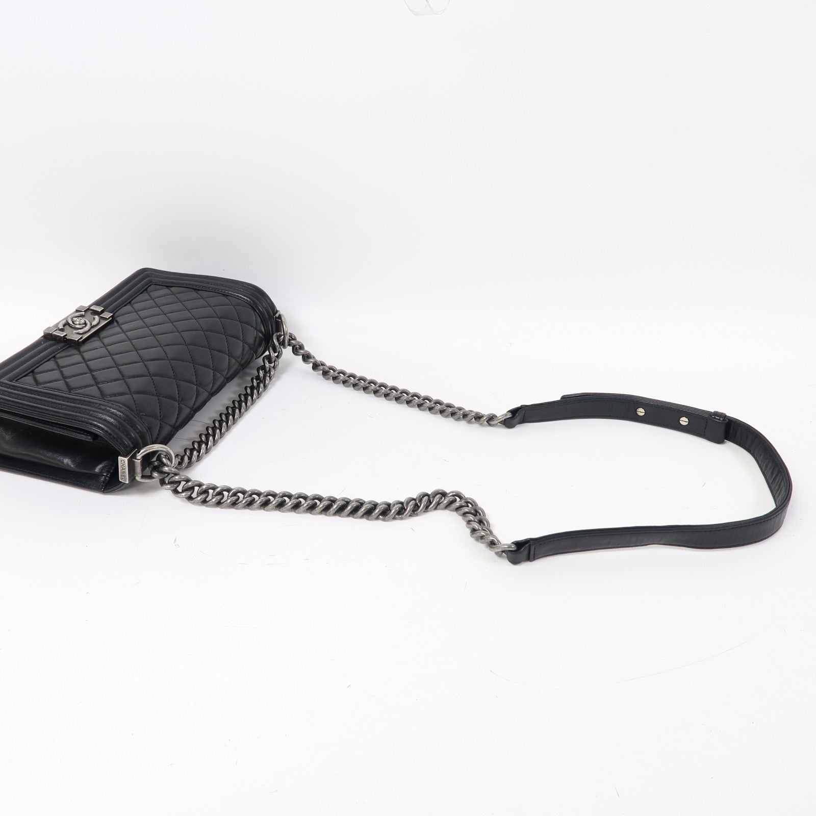 CHANEL 【激減優惠】菱格羊皮皮革Boy 25銀扣鏈帶肩背袋黑色