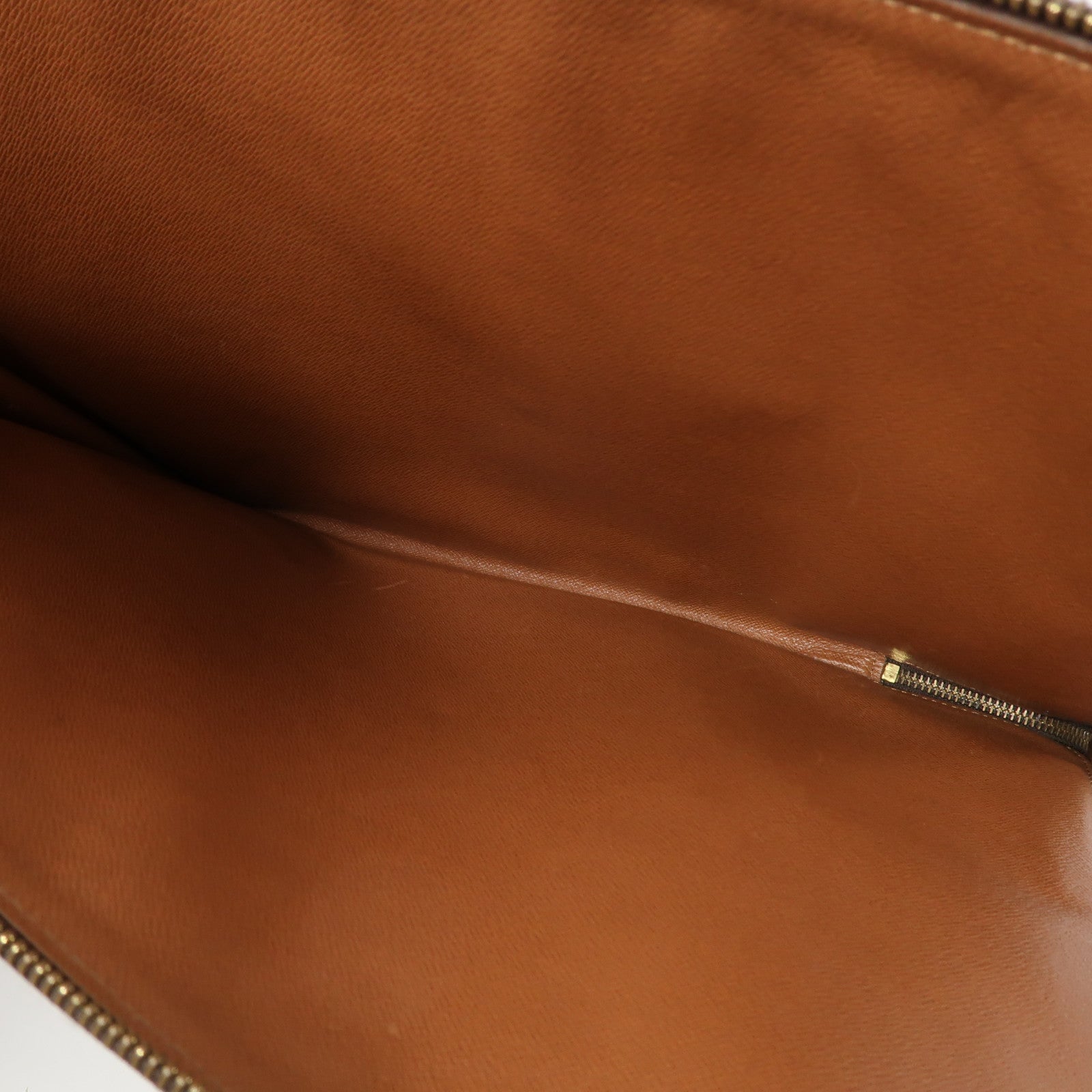 LOUIS VUITTON Monogram Poche Document金扣手拿包啡色