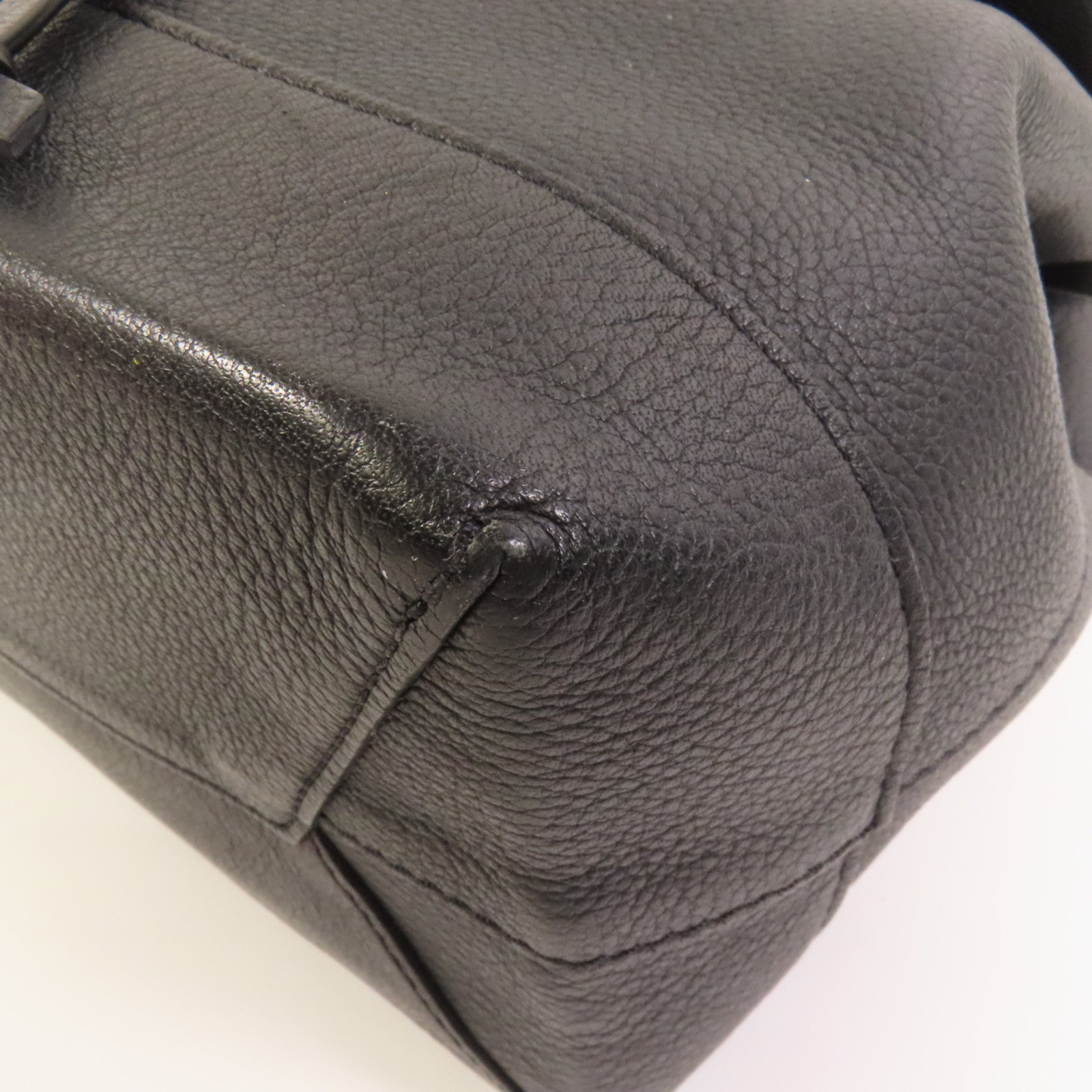 LOUIS VUITTON 【激減優惠】牛皮皮革Lock Me Backpack銀扣背包