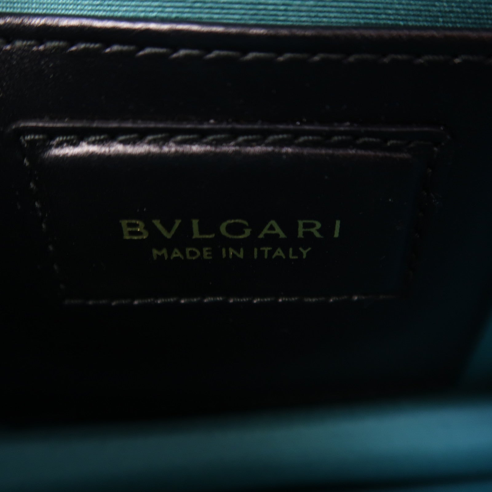 BVLGARI (PRICE DOWN) GHW Chain Shoulder Bag Calfskin Leather Black