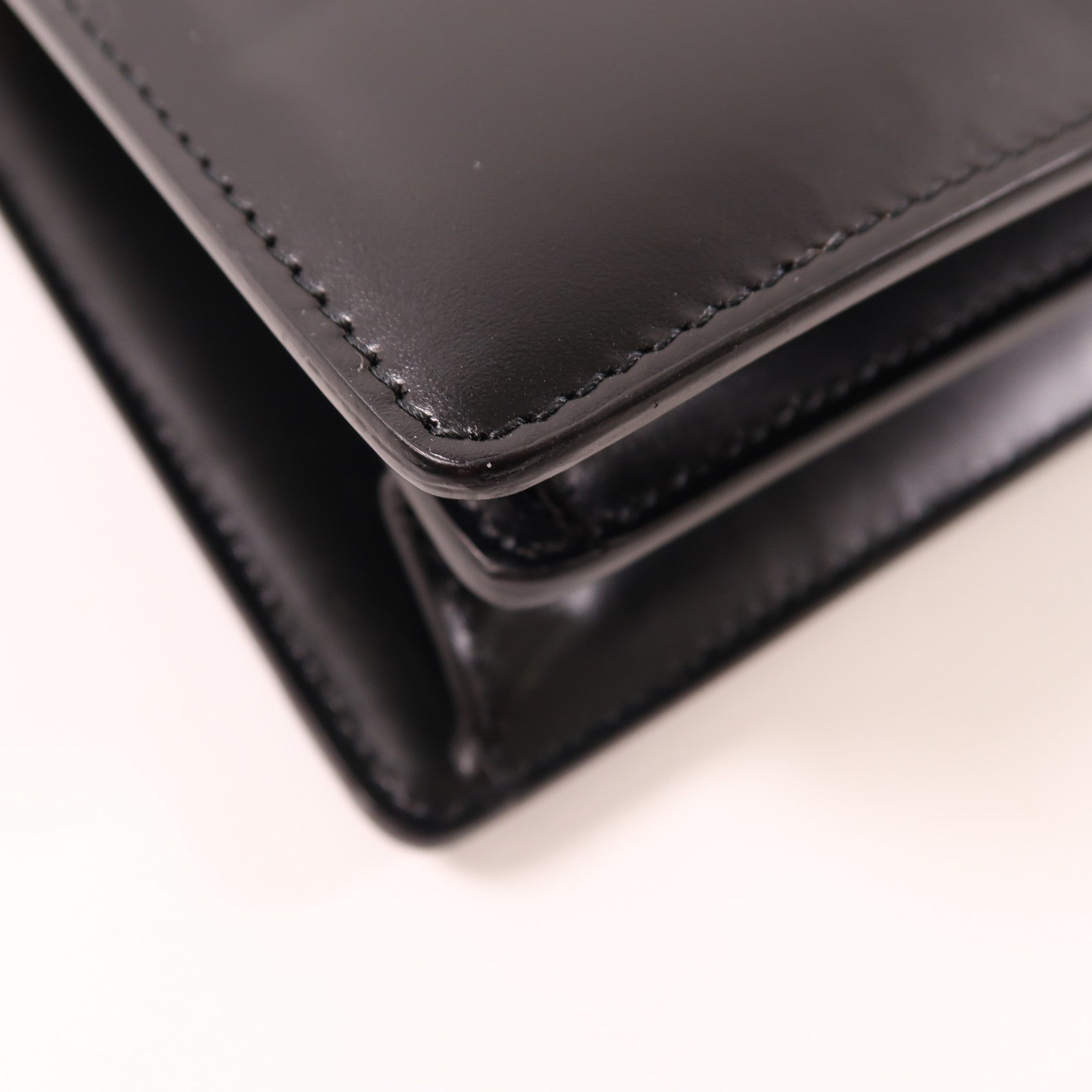 CELINE 牛皮皮革Hand Bag金扣手挽袋黑色