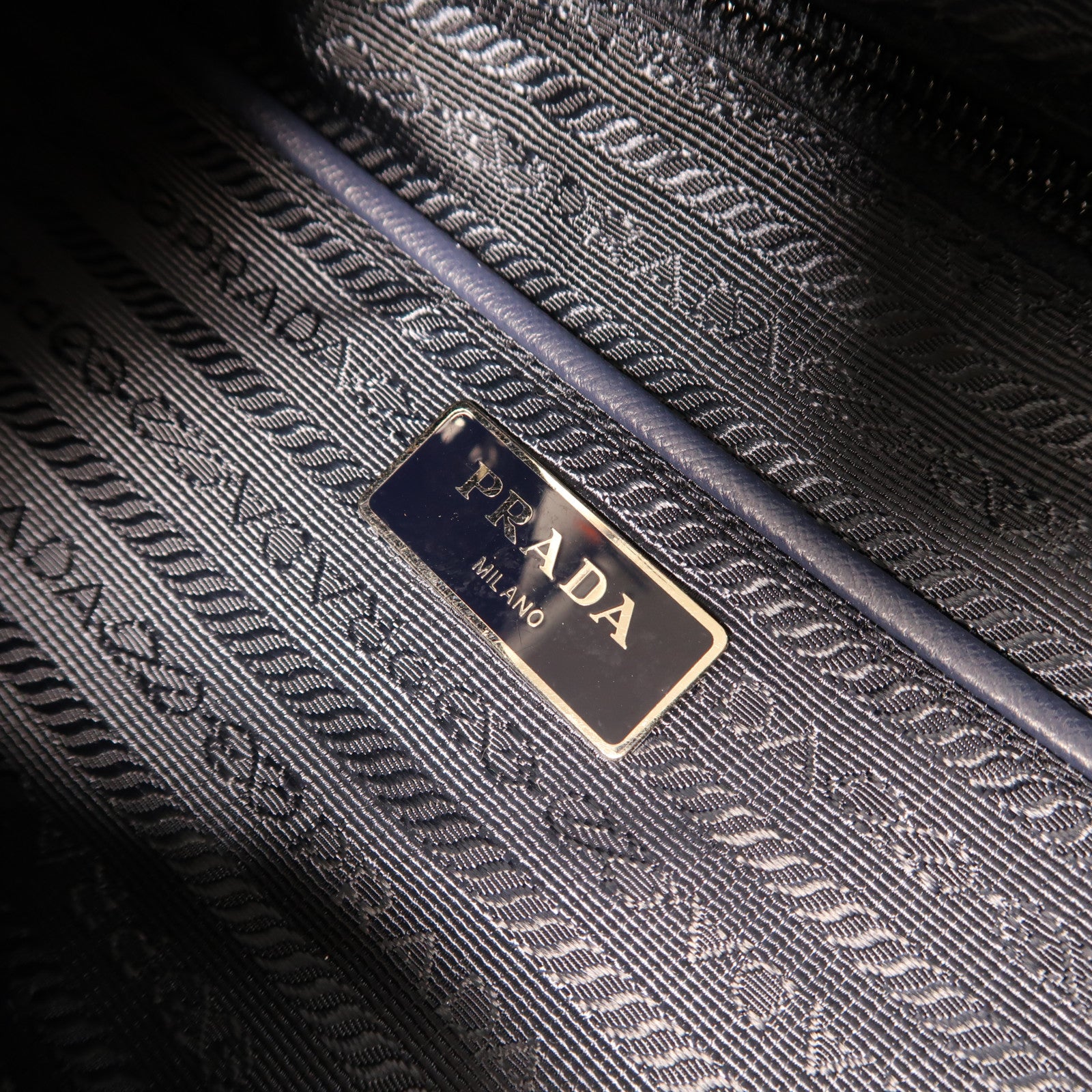 PRADA 【激減優惠】尼龍Backpack銀扣背包藍色