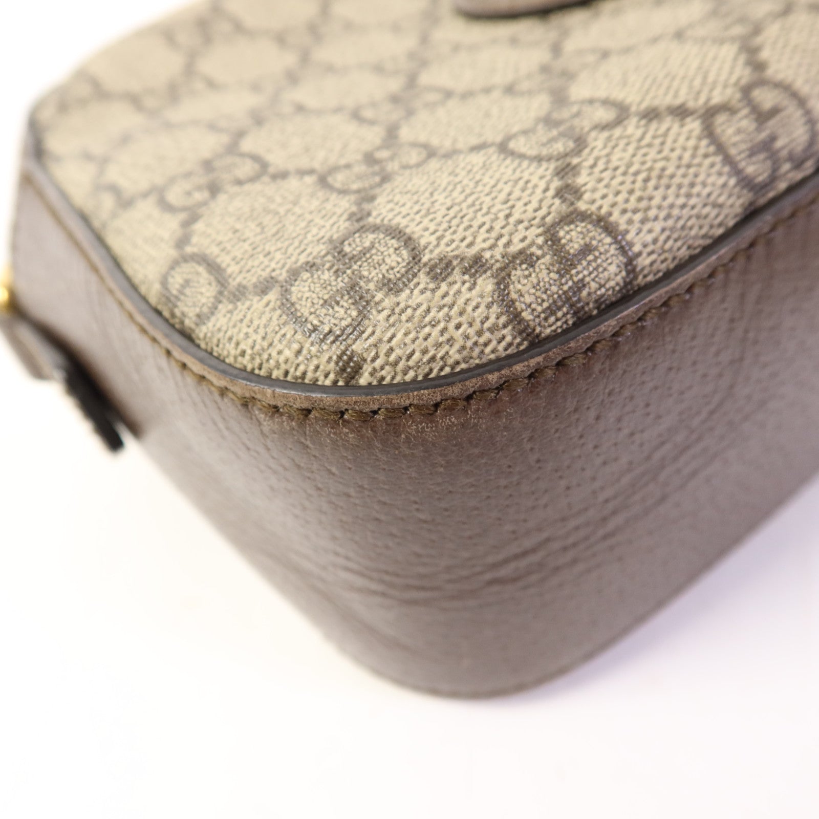 GUCCI 塗層帆布GG Supreme Messenger金扣肩背袋