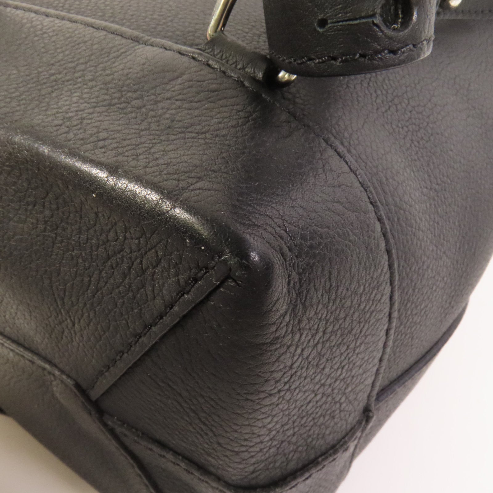 LOUIS VUITTON 【激減優惠】牛皮皮革Lock Me Backpack銀扣背包